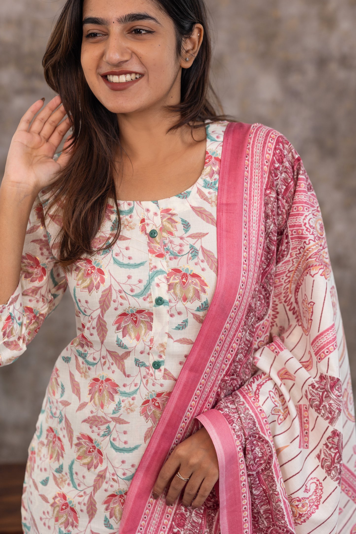 Hridaya salwar set in pink