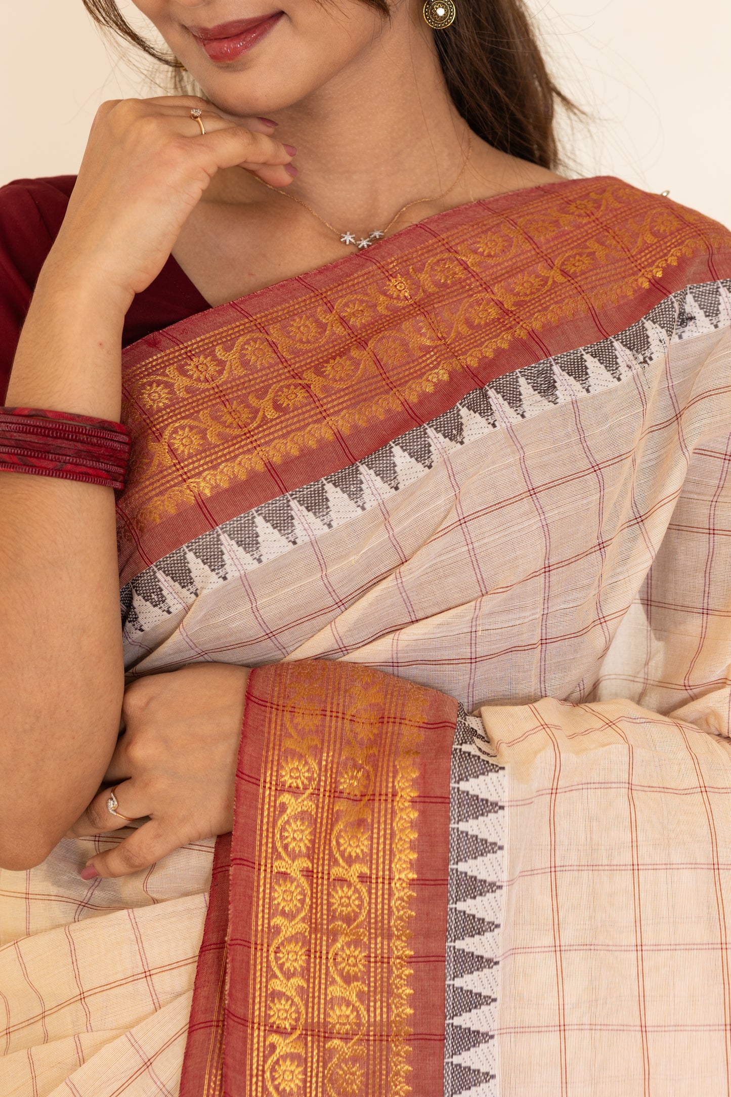 Kadal meengal Cotton saree in soft cream (Own weaving)