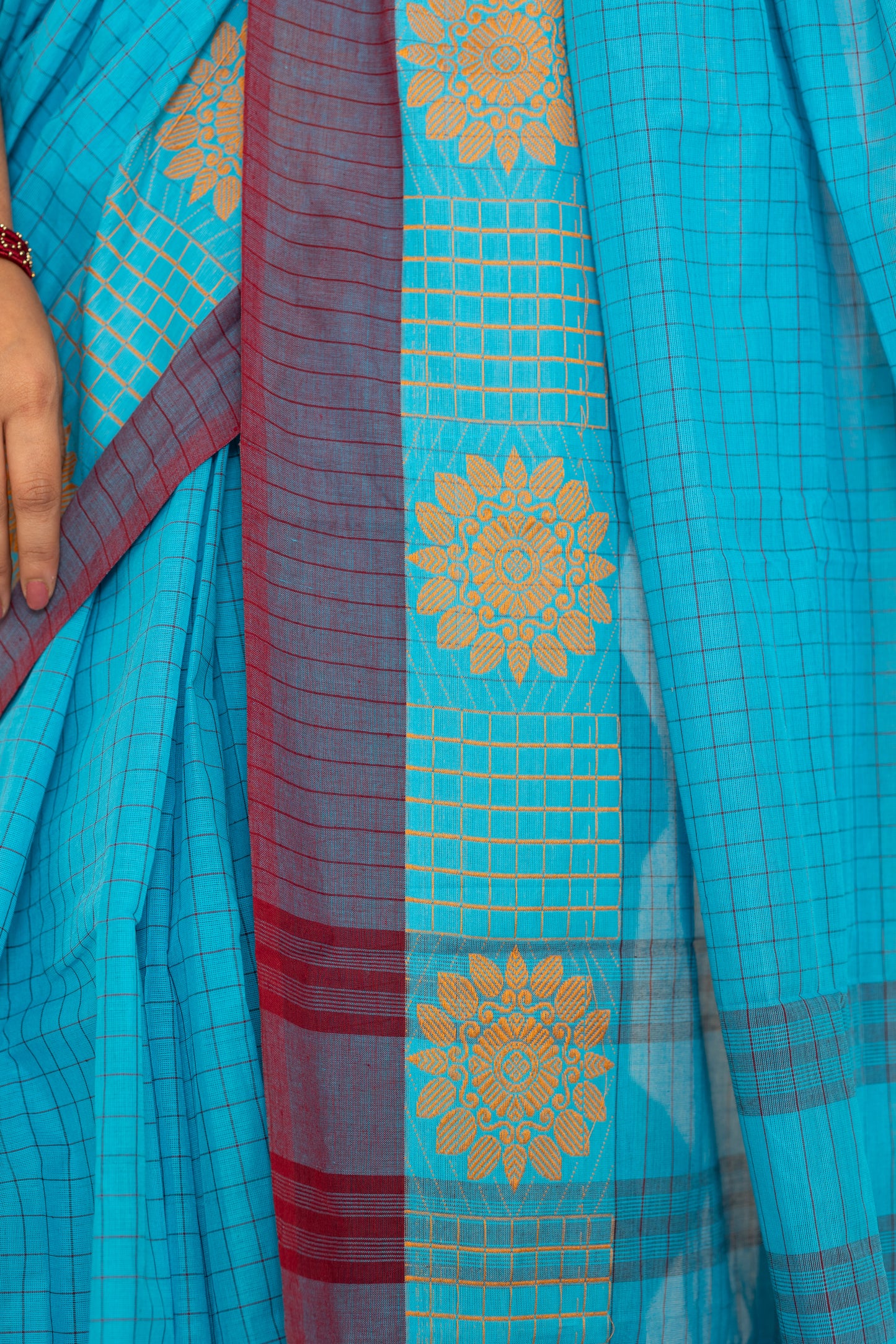 Kadal meengal Cotton saree in sky blue (Own weaving)