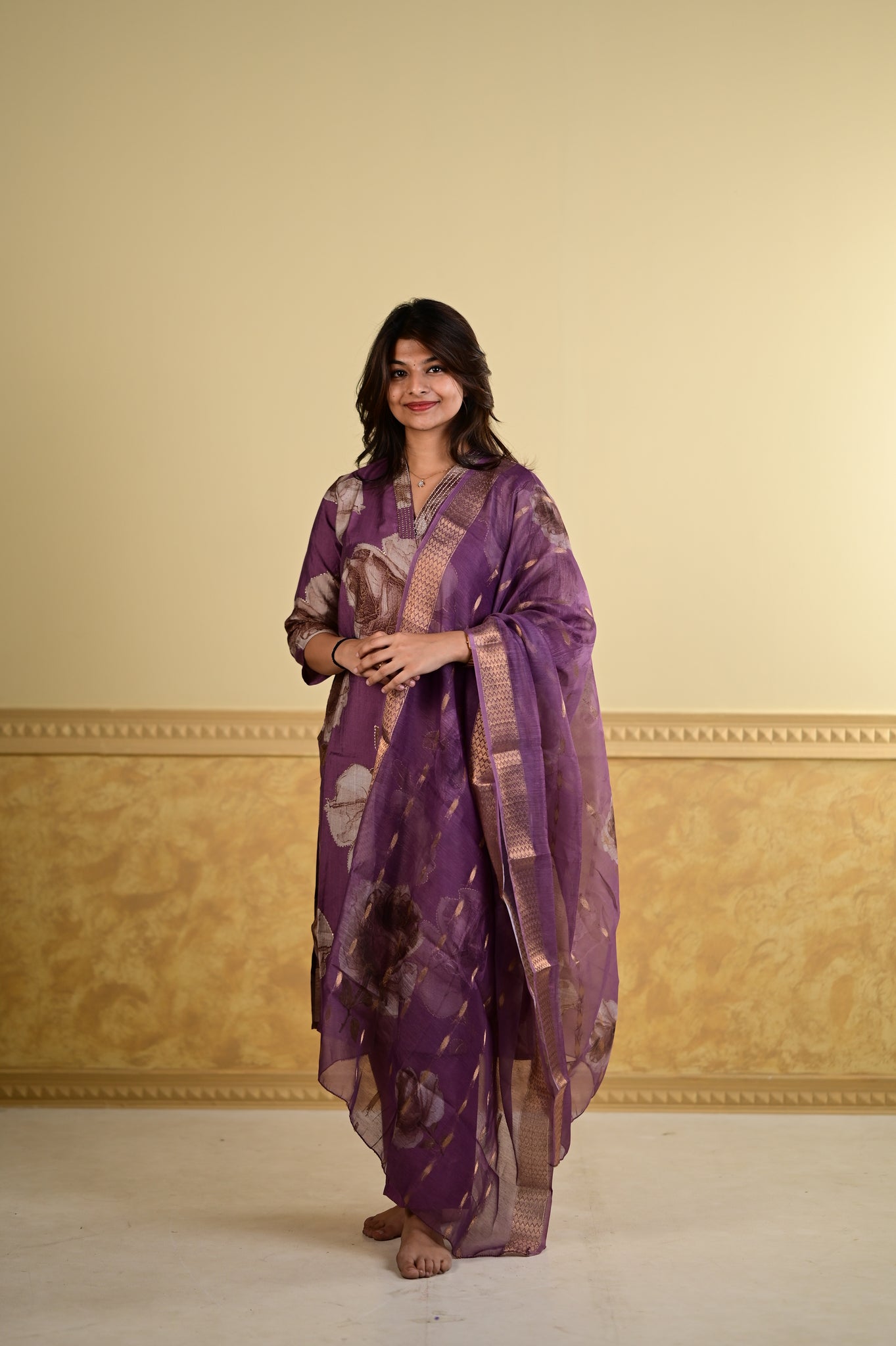 Aaradhana salwar set in maroon with vertican fabric