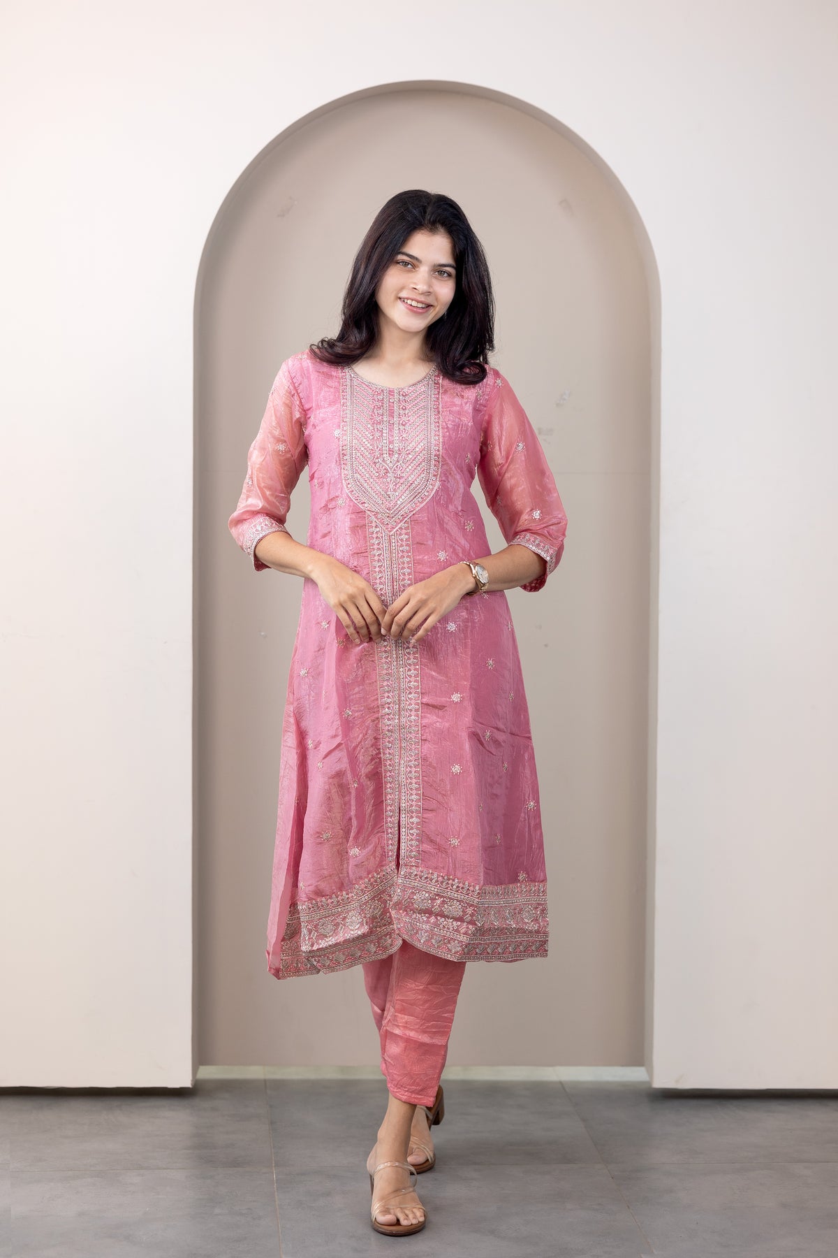 Aaradhya embroided kurti set in pink
