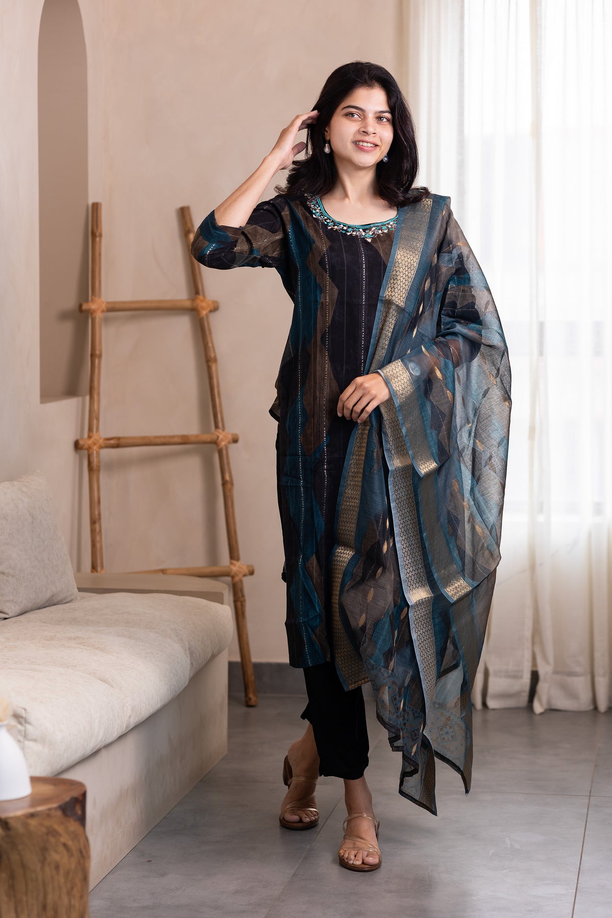 Hemanika embroided salwar set in blue