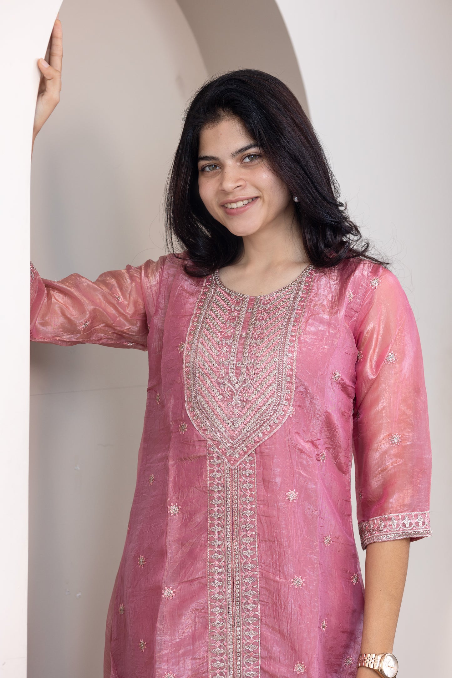 Aaradhya embroided kurti set in pink