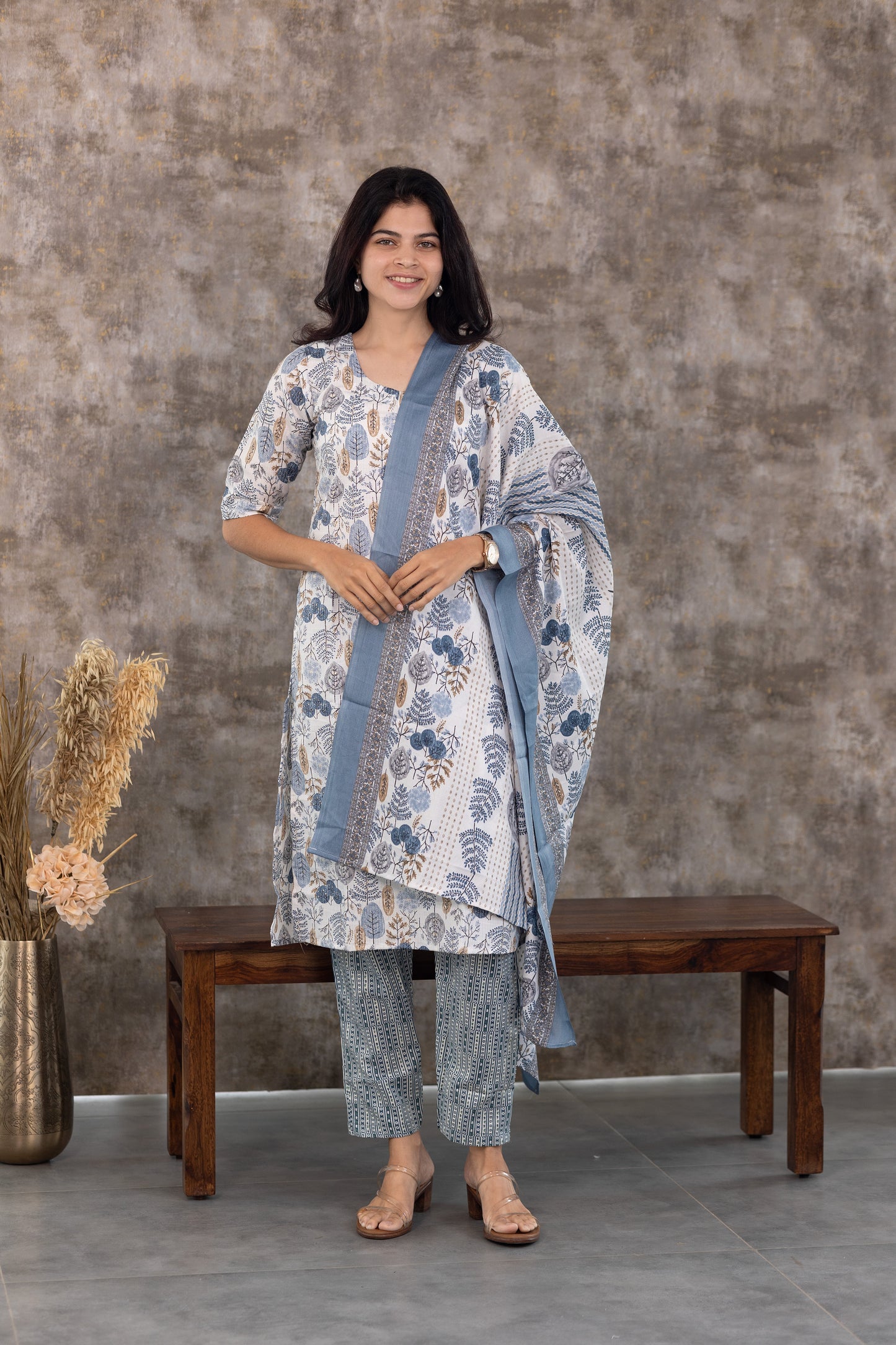 Oviya two tone salwar set in Indigo