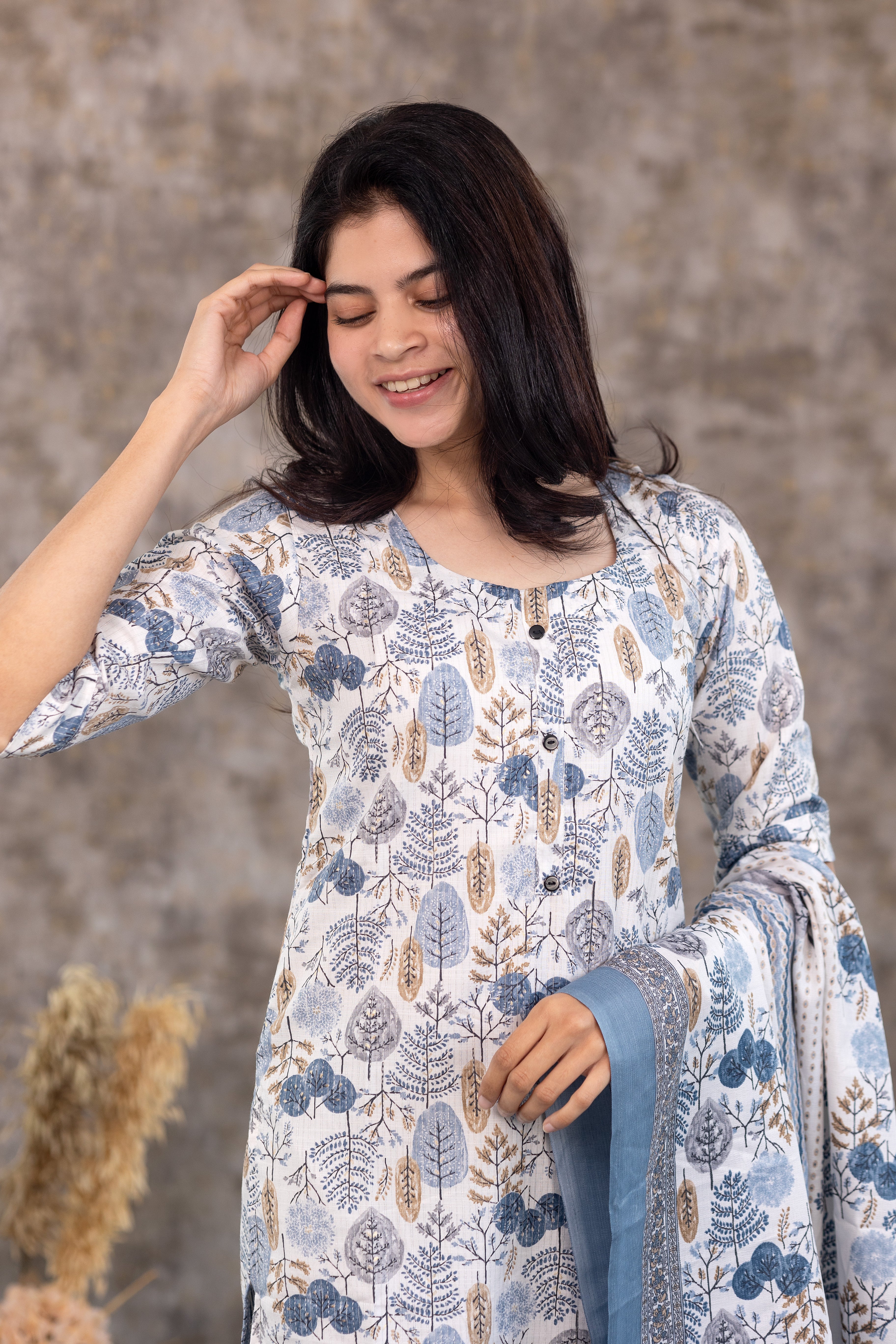 Oviya two tone salwar set in Indigo