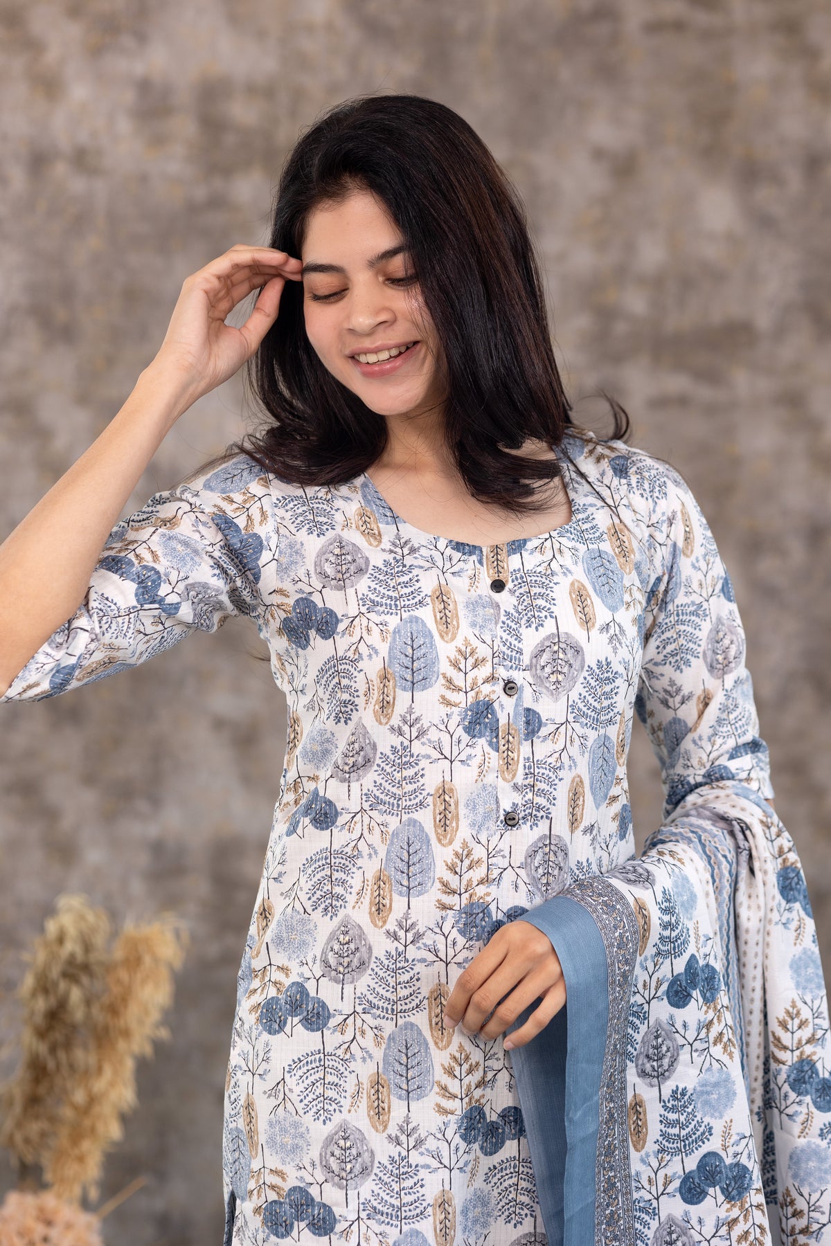 Oviya two tone salwar set in Indigo