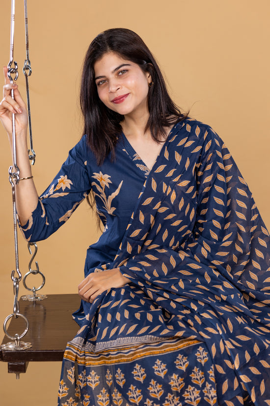 Meenakshi salwar set in blue