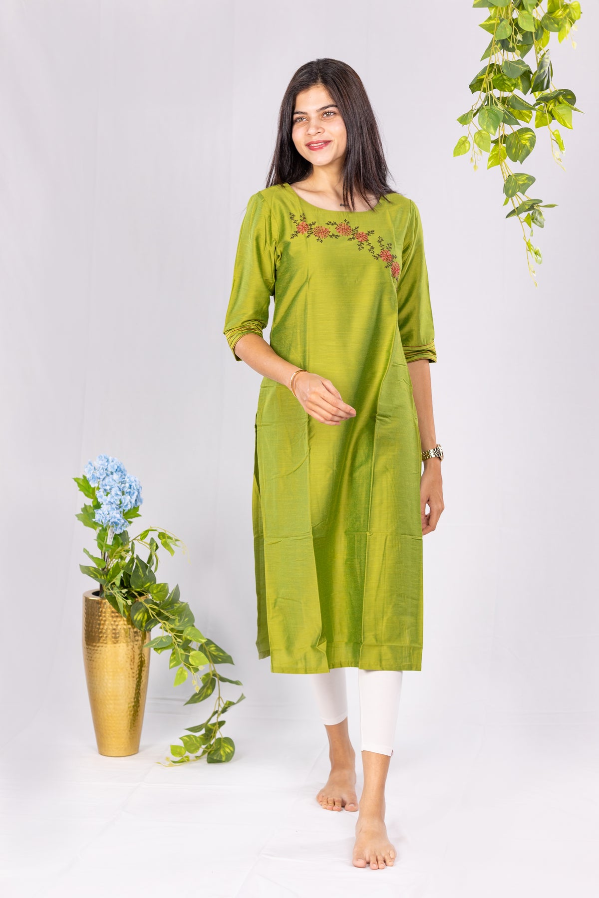 Varnika floral embroided kurti in Green