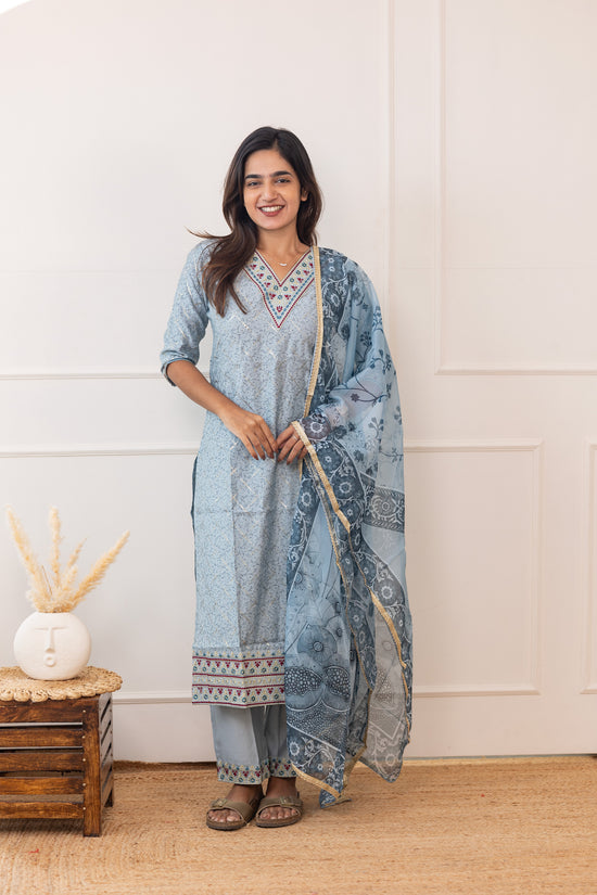 Shanaya salwar set in silk grey
