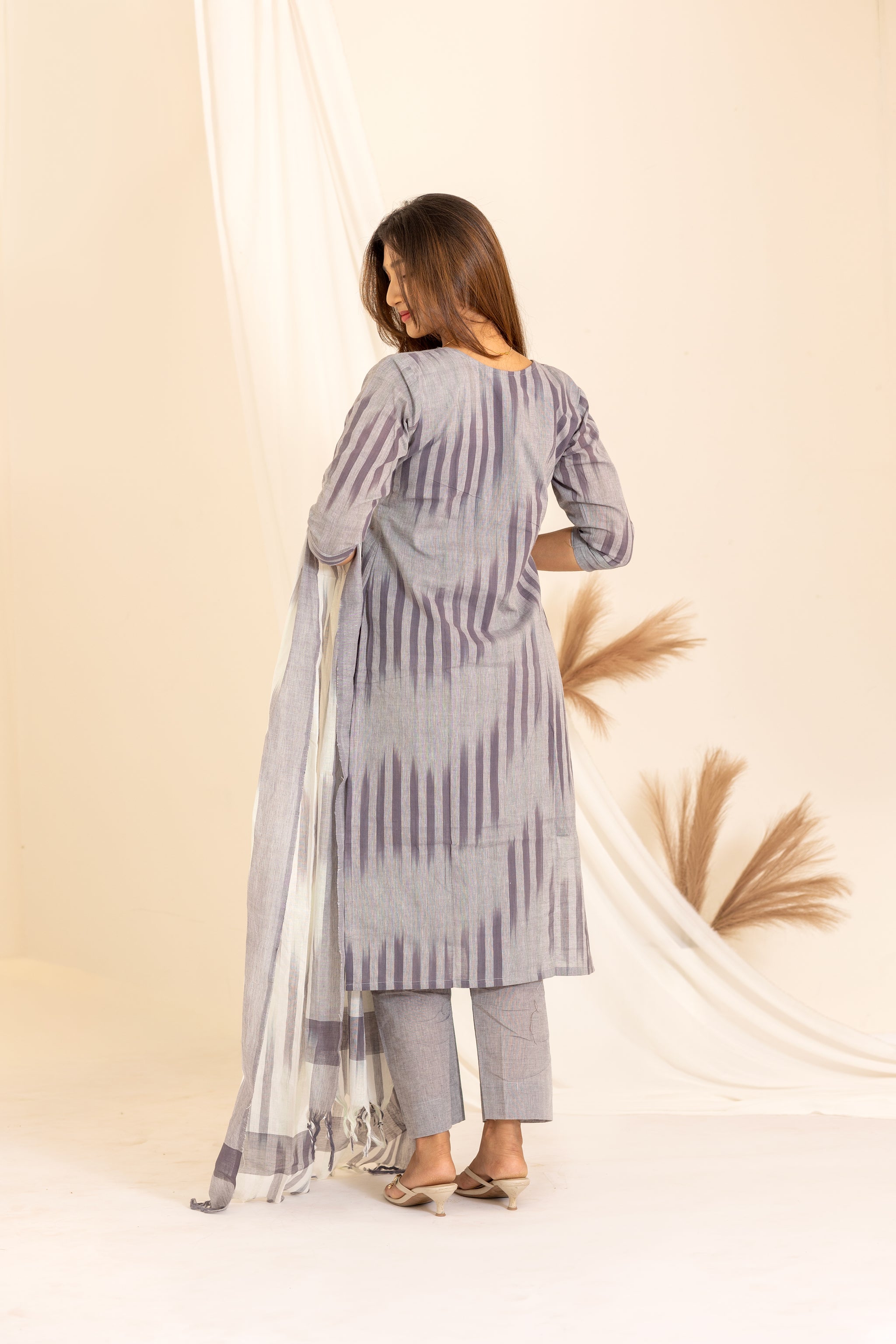 Anvitha handloom ikkat salwar set in grey