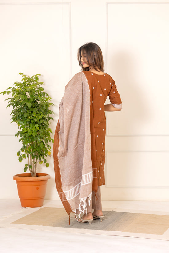 Shravanthi handloom salwar set in brown