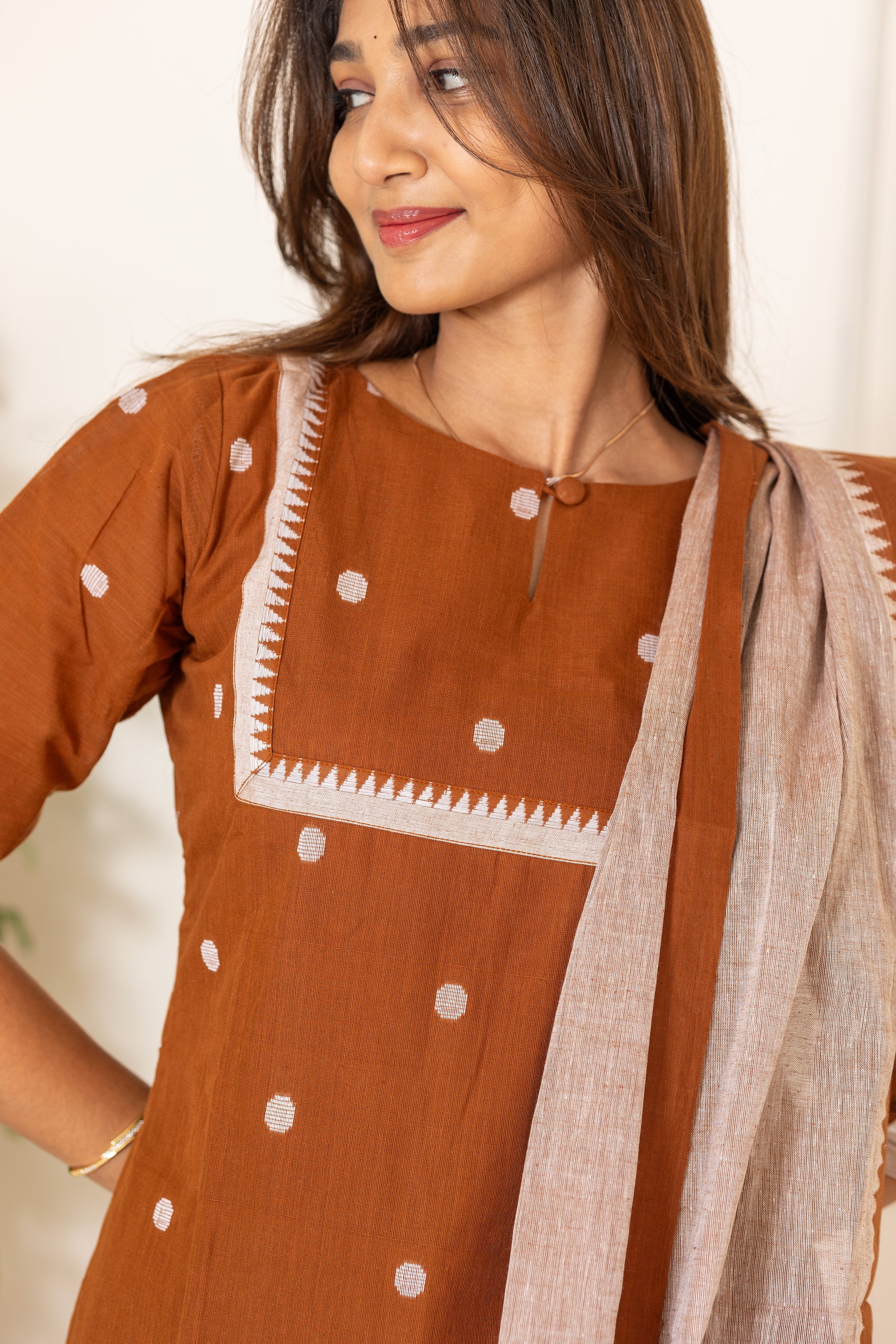 Shravanthi handloom salwar set in brown