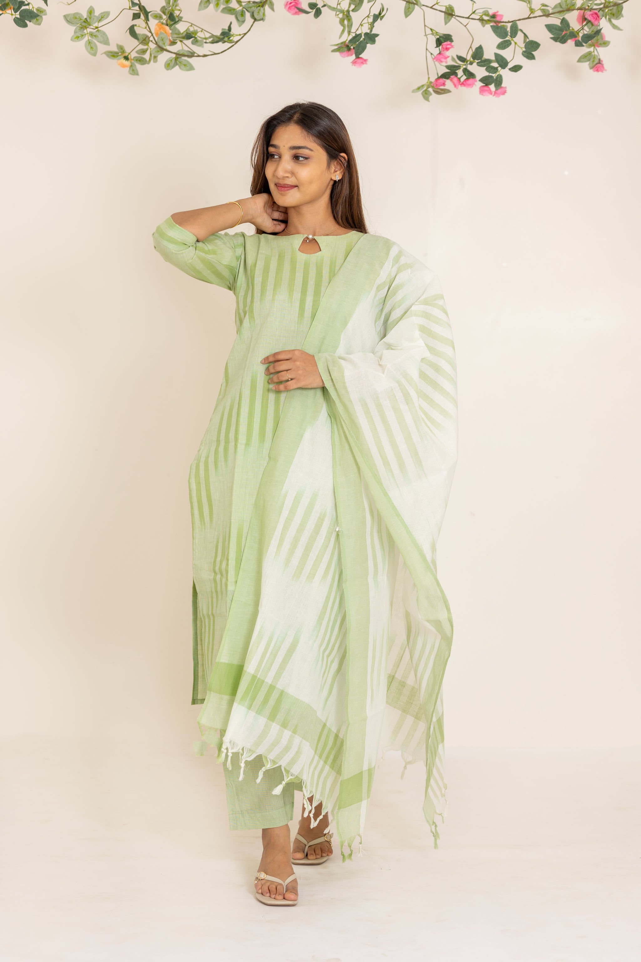 Kanmani handloom cotton salwar set in pista green