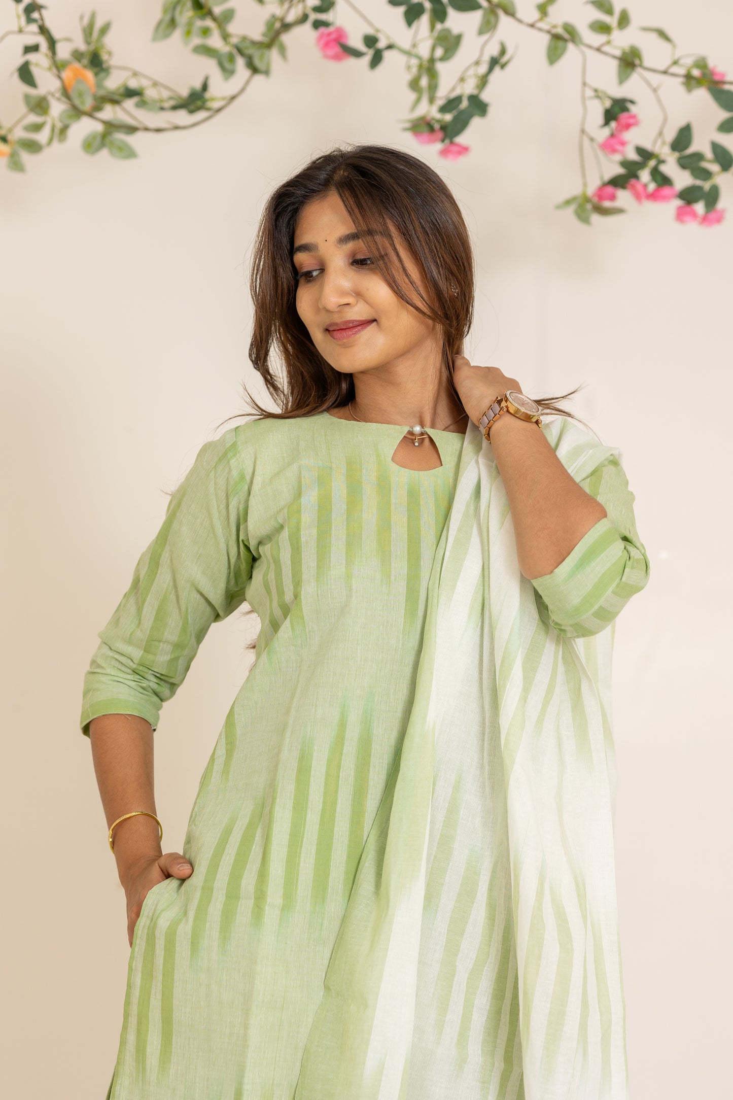 Kanmani handloom cotton salwar set in pista green