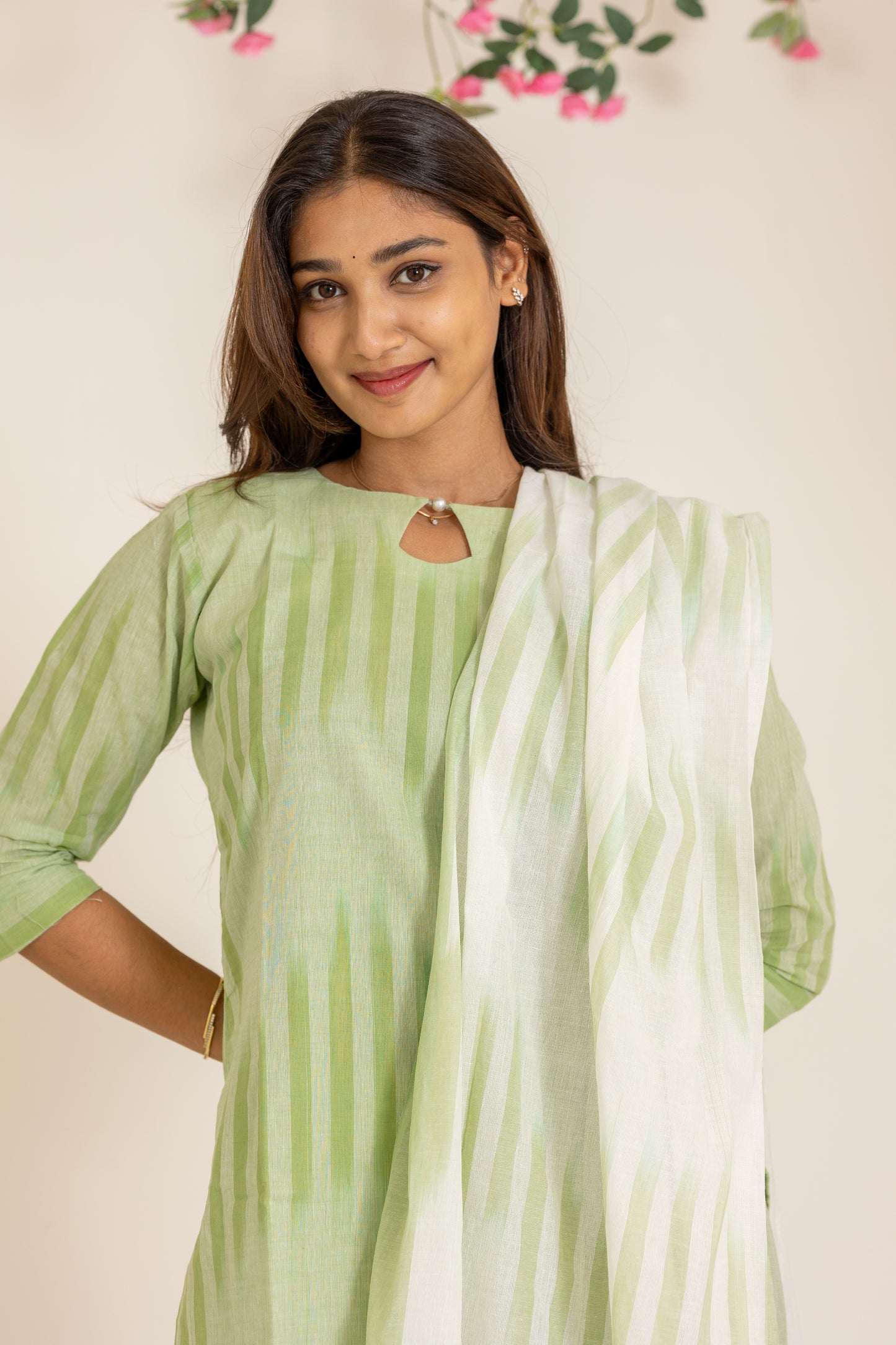 Kanmani handloom cotton salwar set in pista green