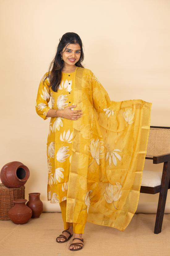 Akshara salwar set in yellow