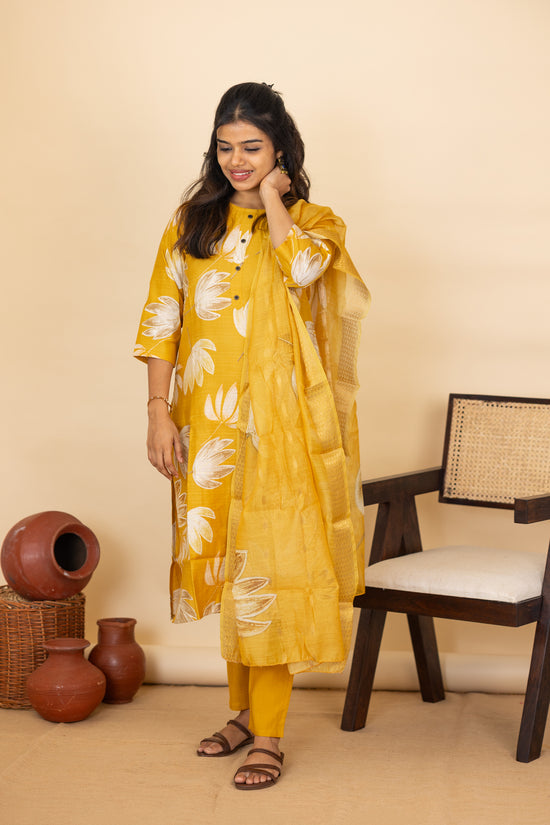 Akshara salwar set in yellow