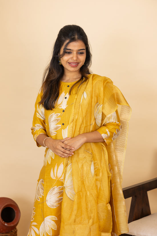 Akshara salwar set in yellow