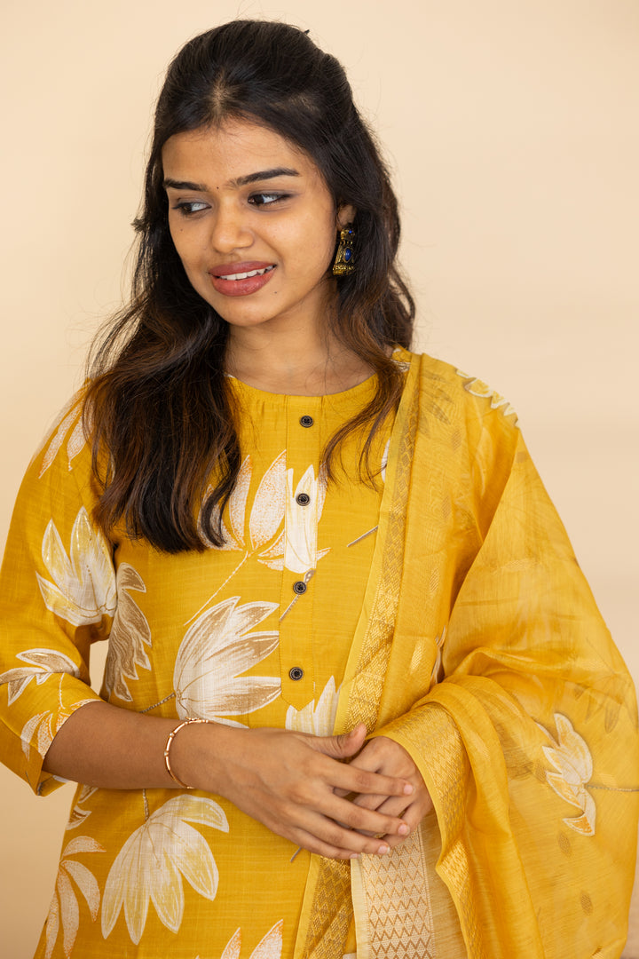 Akshara salwar set in yellow