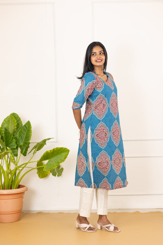 Vismaya cotton kurti in blue