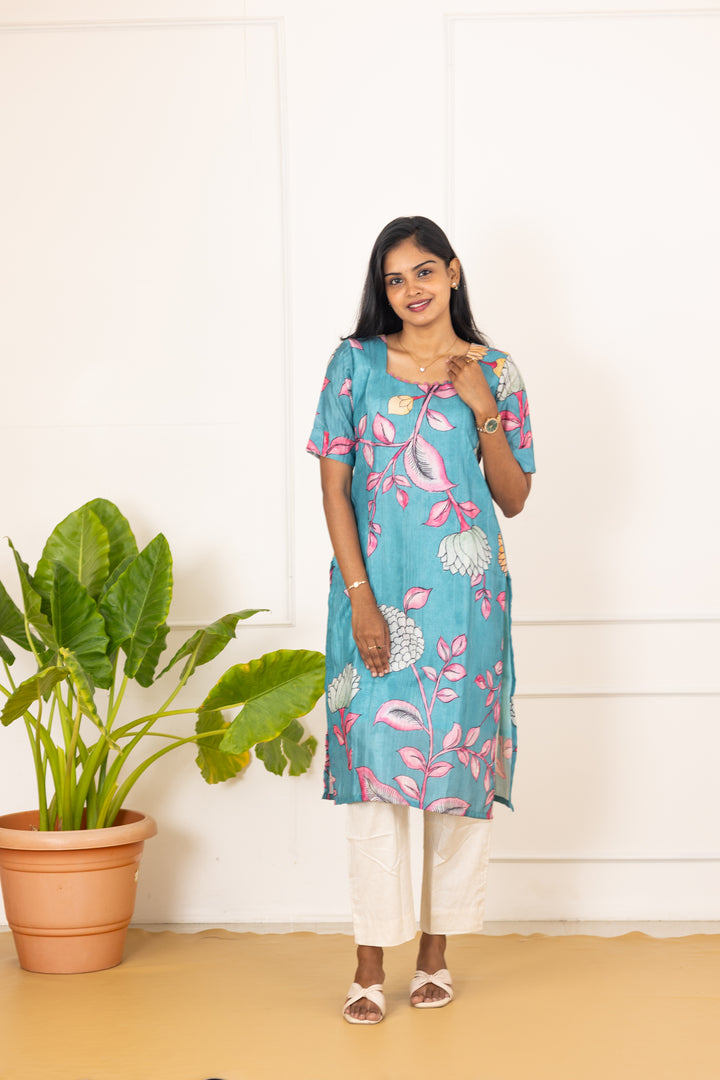 Nivedha cotton kurti in blue