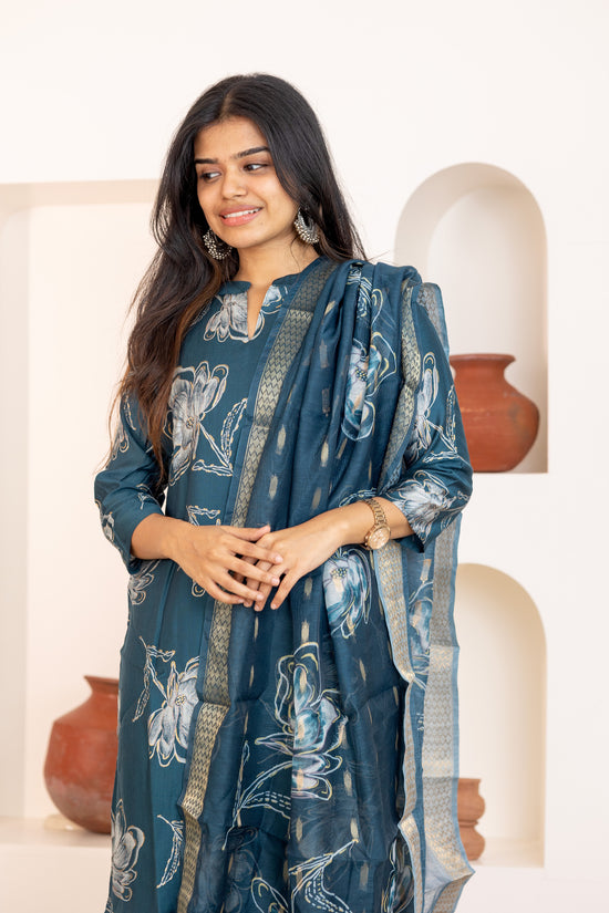 Samyuktha printed salwar set in blue