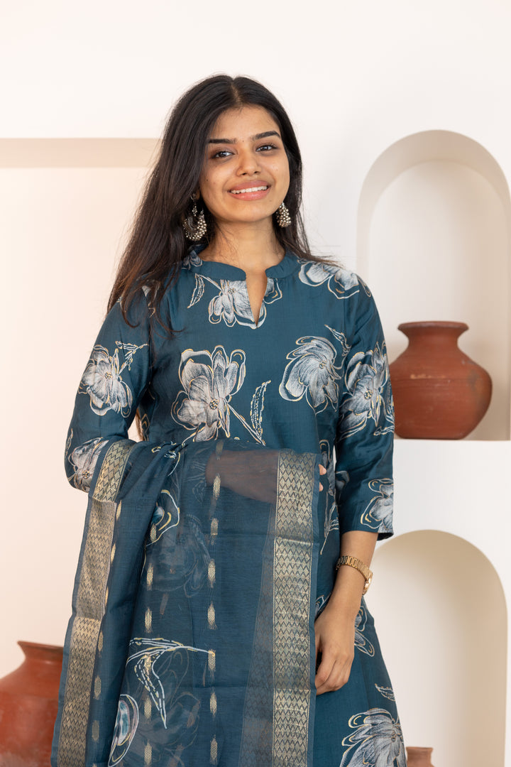 Samyuktha printed salwar set in blue