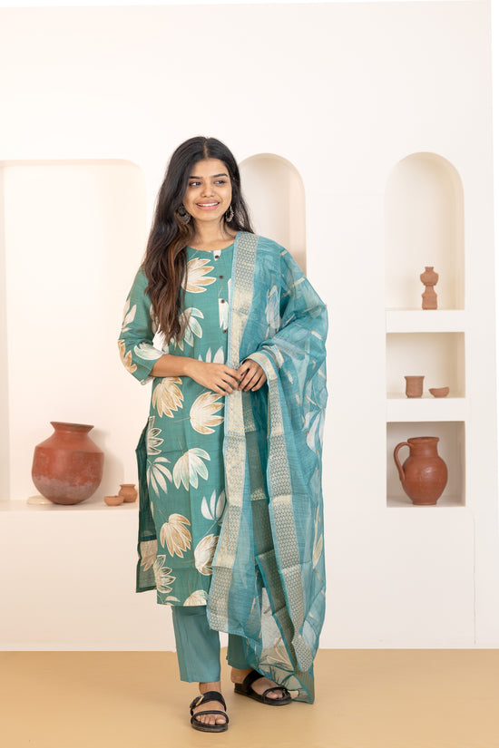 Akshara salwar set in green