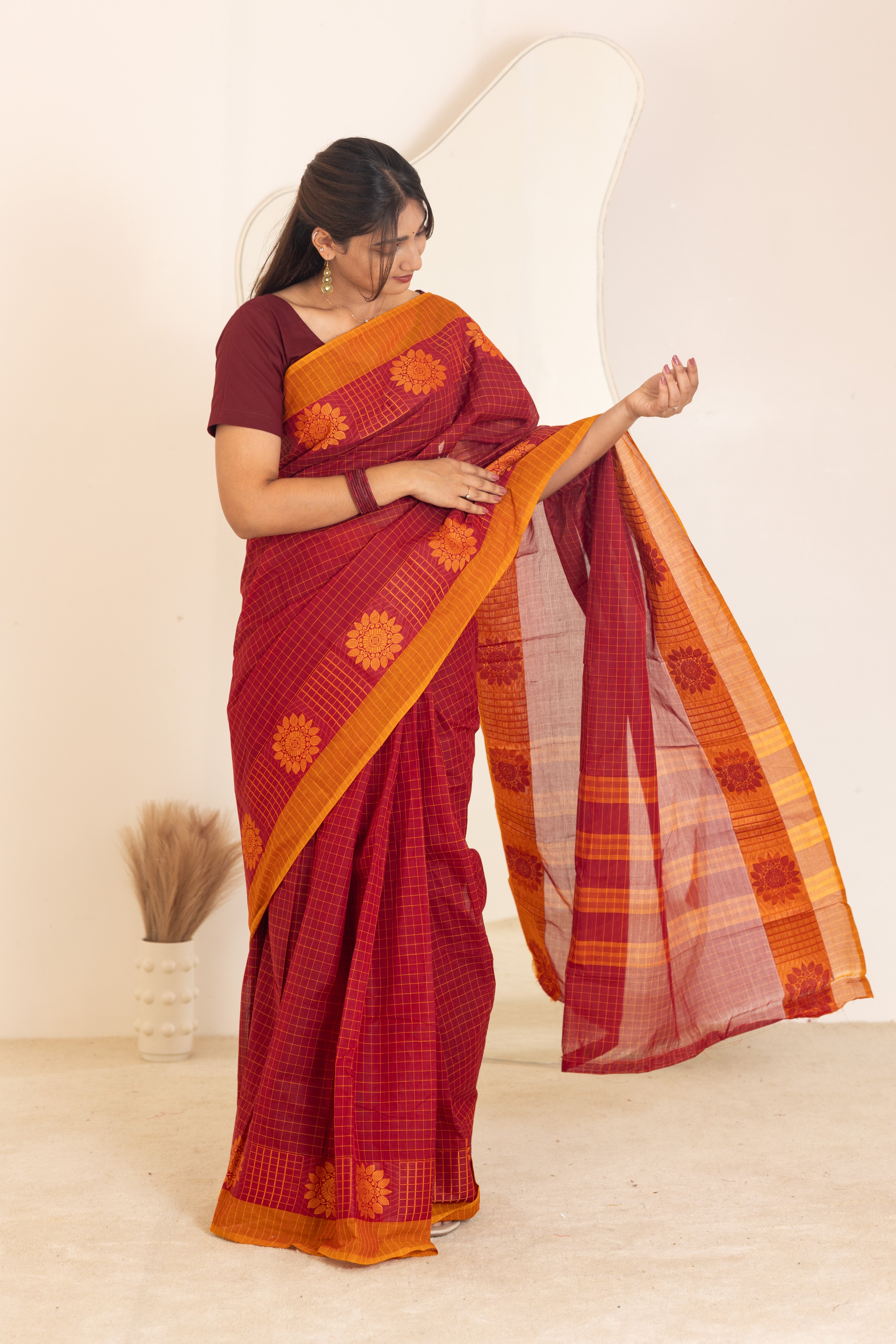 Kadal meengal Cotton saree in red and deep maroon (Own weaving)