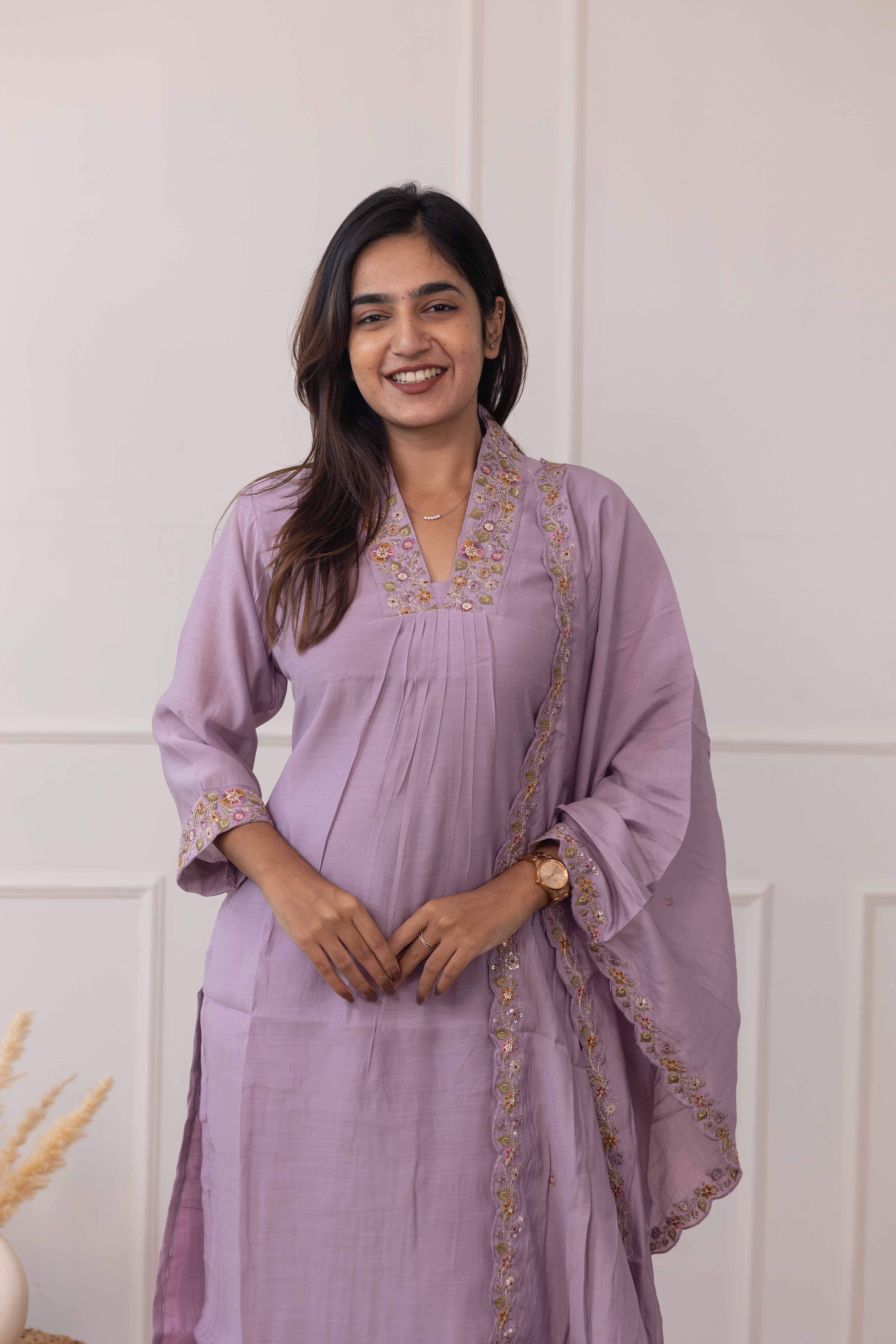 Tanishka embroided salwar set in light lavender (Mul chanderi)