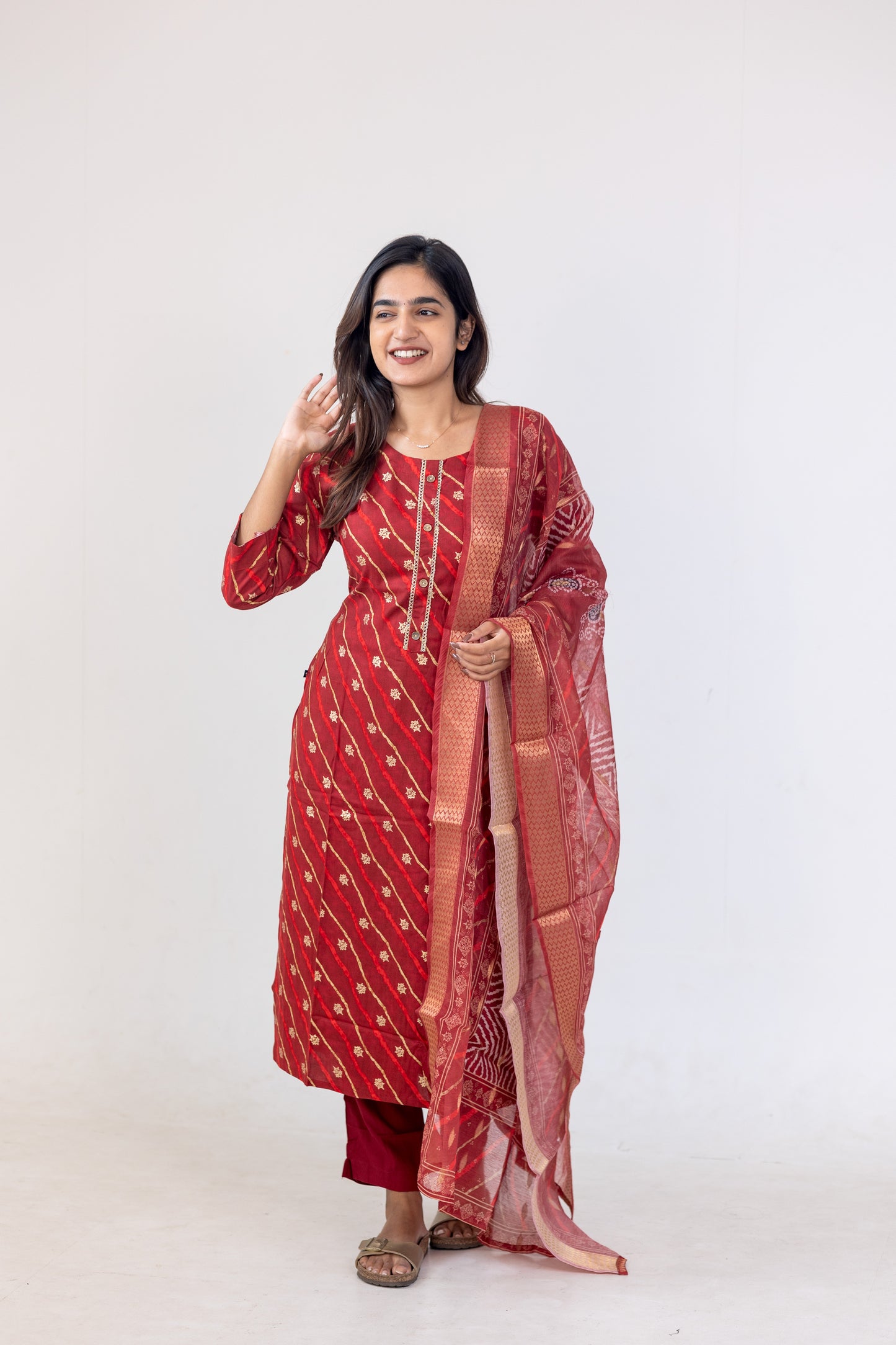 Poonguzhali salwar set in red