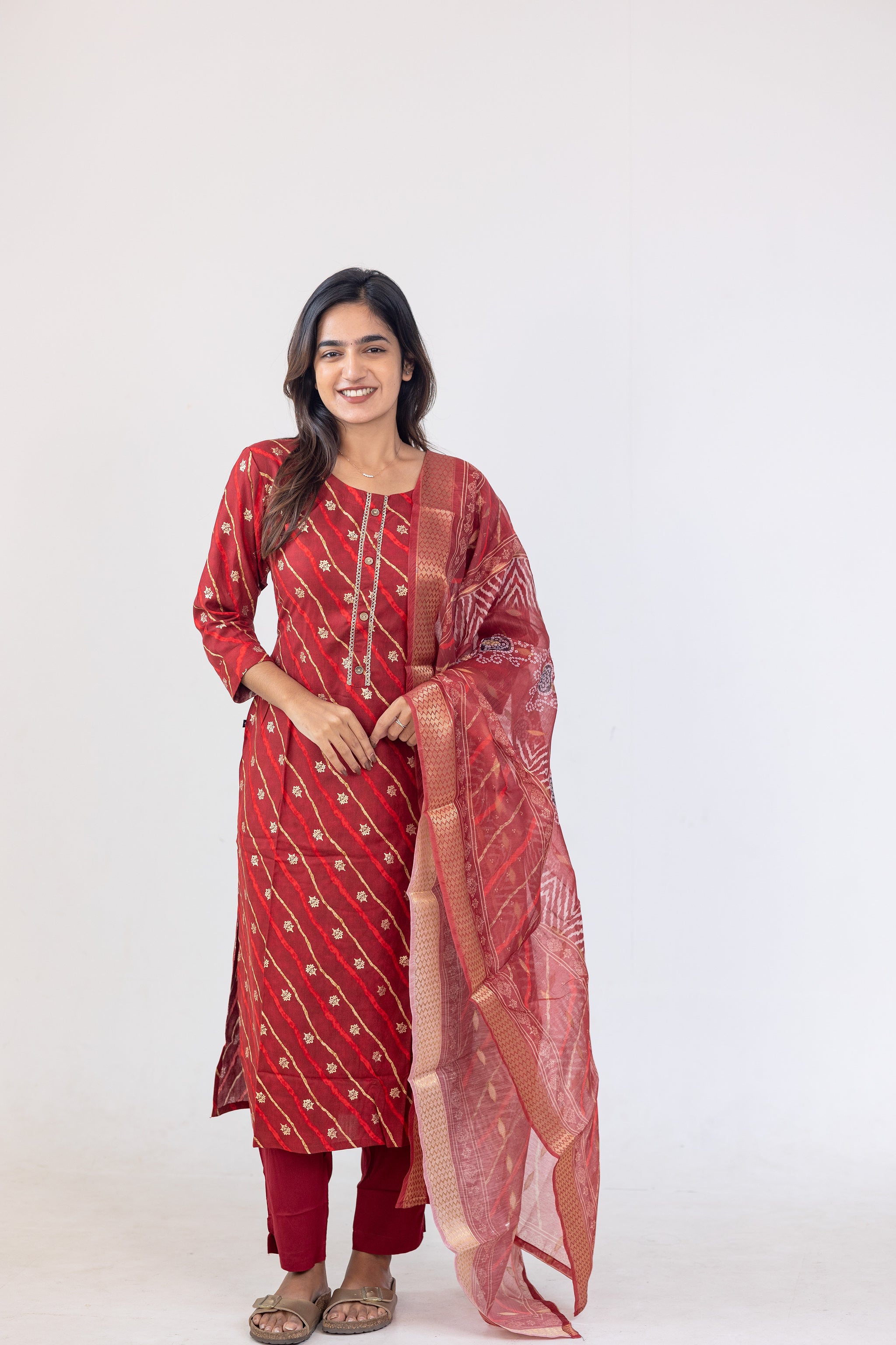 Poonguzhali salwar set in red