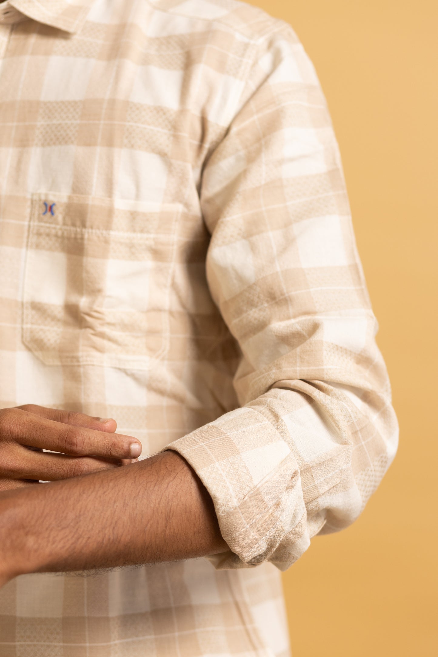 Men's full sleeve shirt in plaid pattern with beige and cream