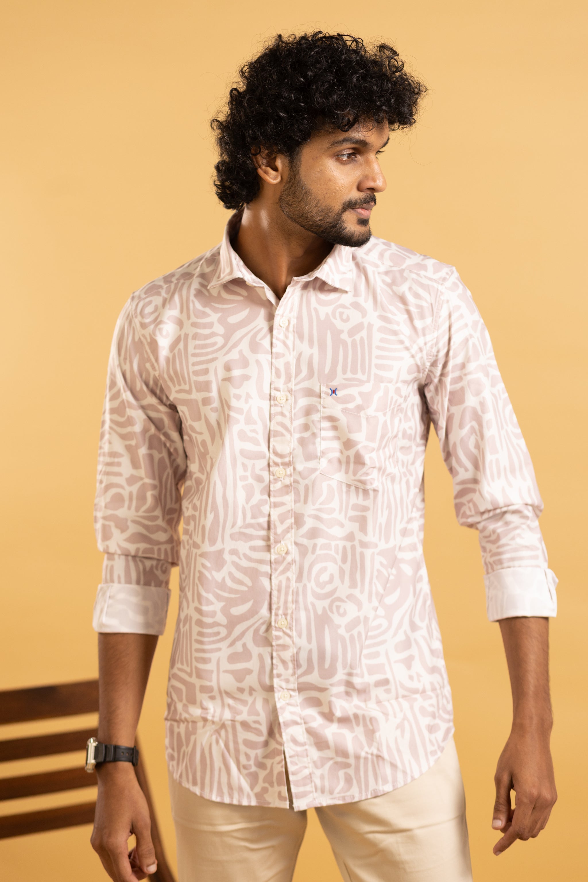 Men's full sleeve shirt in ivory with a floral print