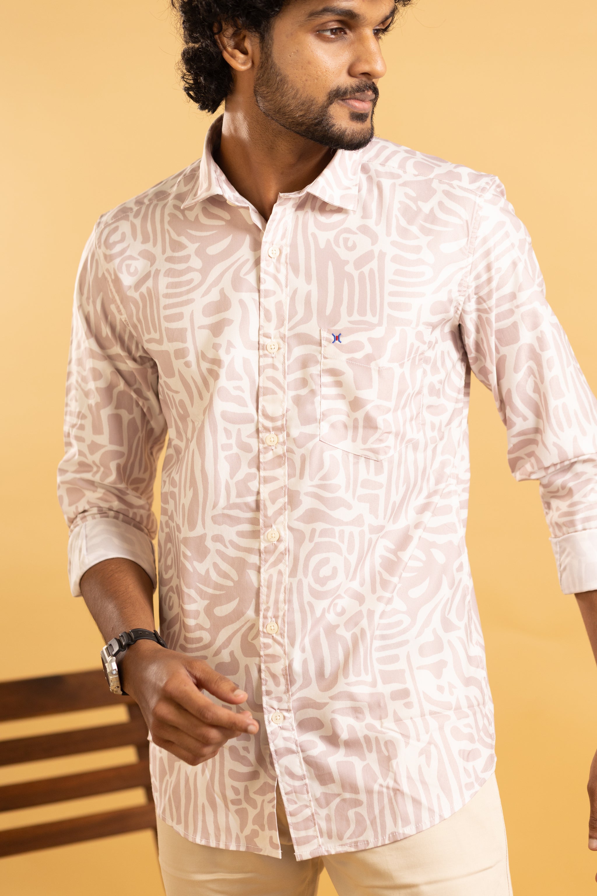 Men's full sleeve shirt in ivory with a floral print