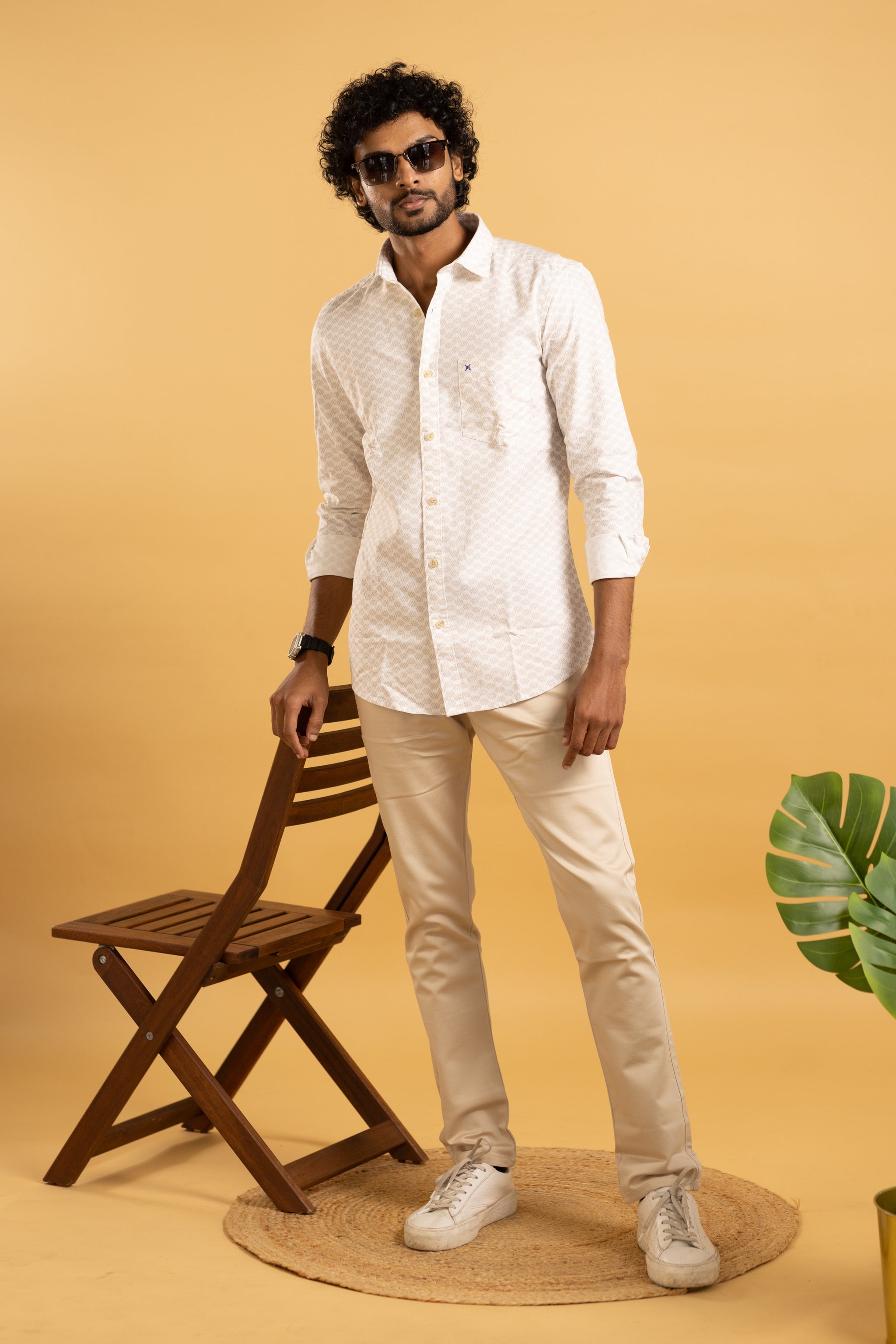 Men's full sleeve shirt in beige with a subtle geometric print