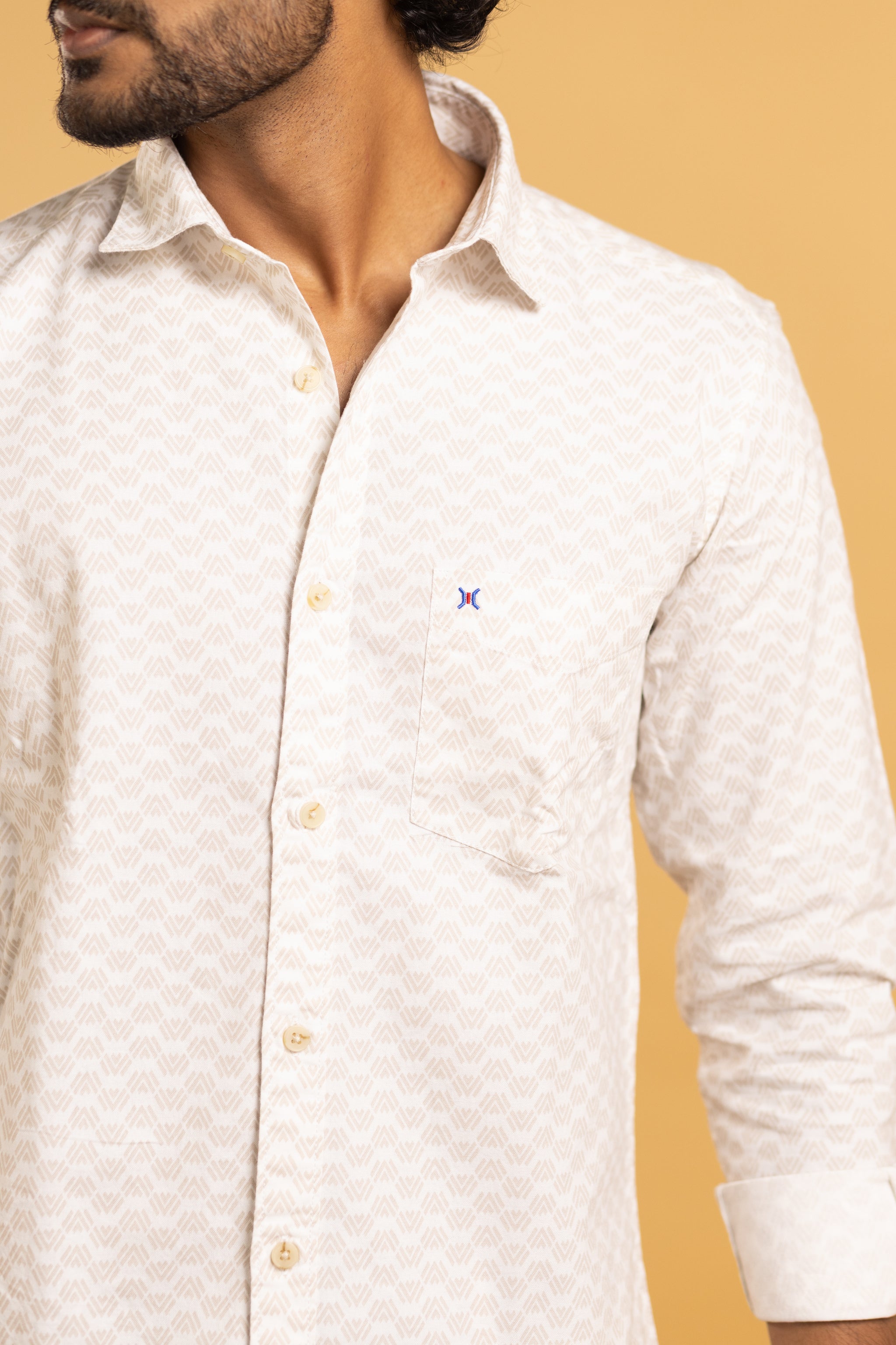 Men's full sleeve shirt in beige with a subtle geometric print