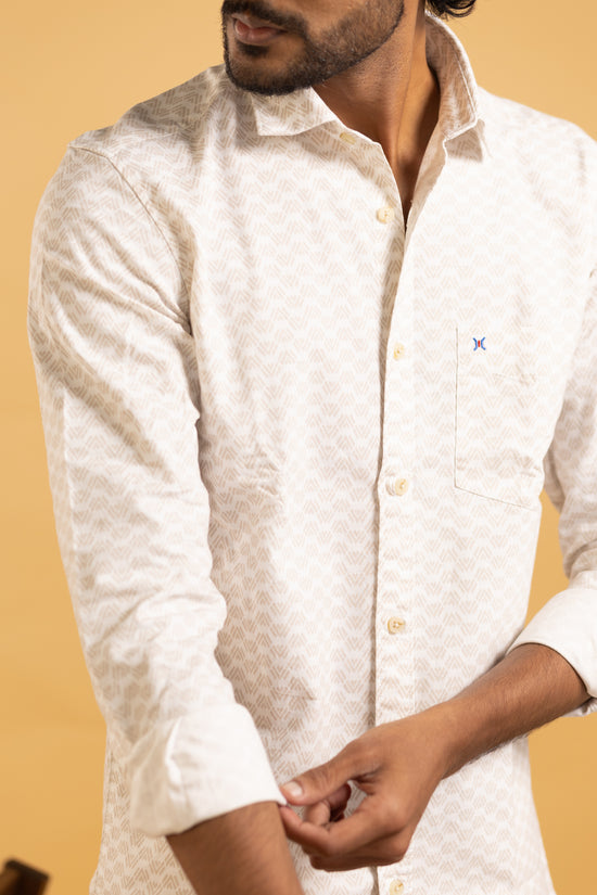 Men's full sleeve shirt in beige with a subtle geometric print