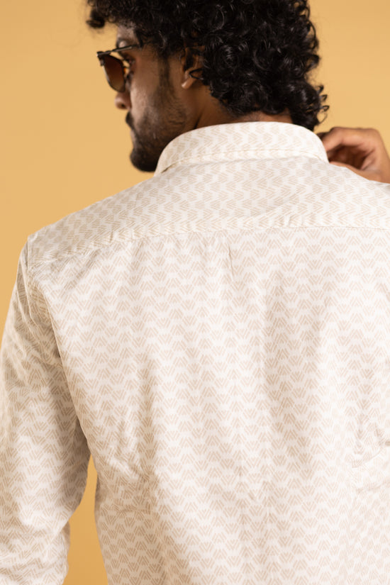Men's full sleeve shirt in beige with a subtle geometric print