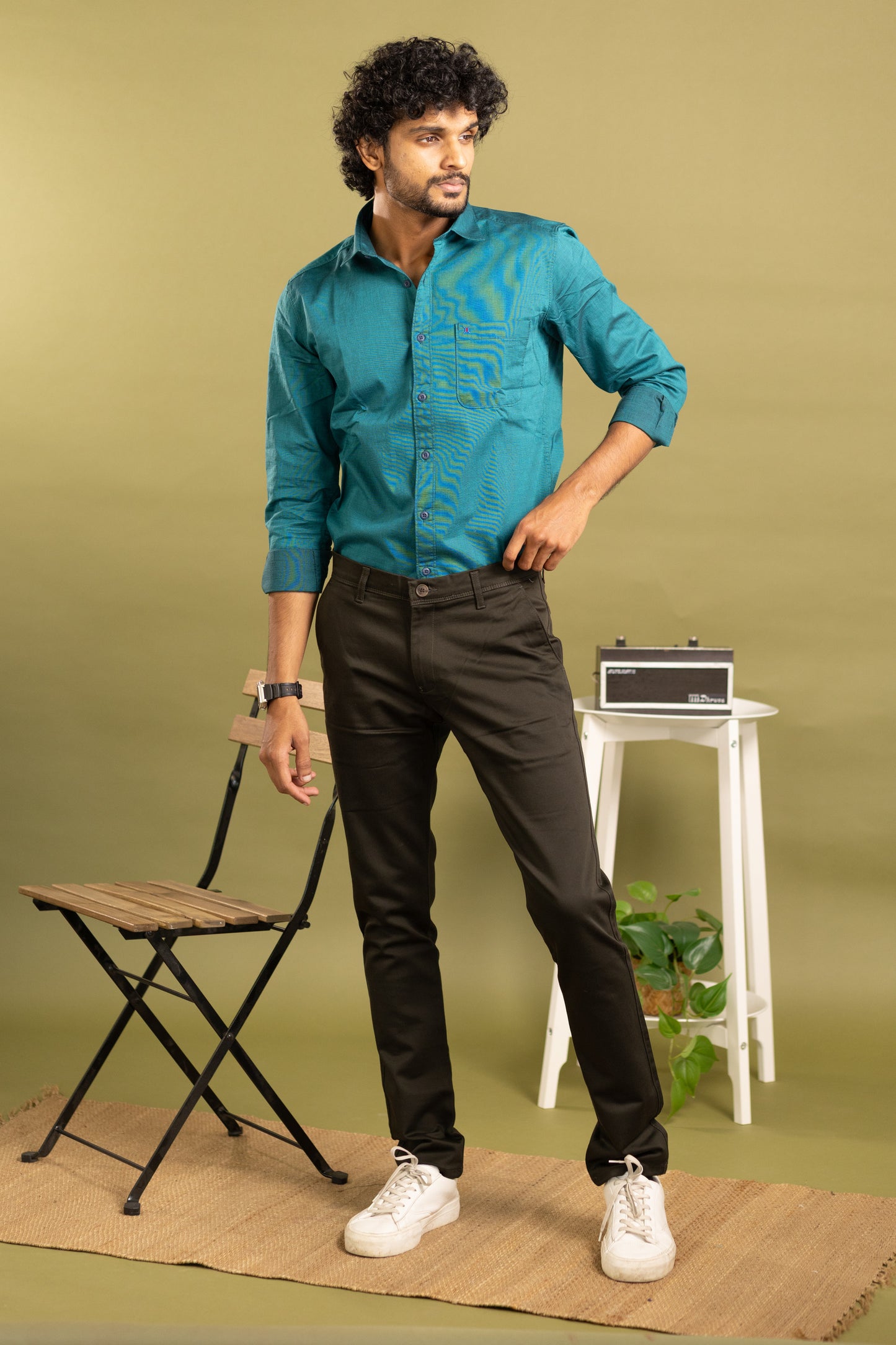 Men Cotton Pant in dark brown colour