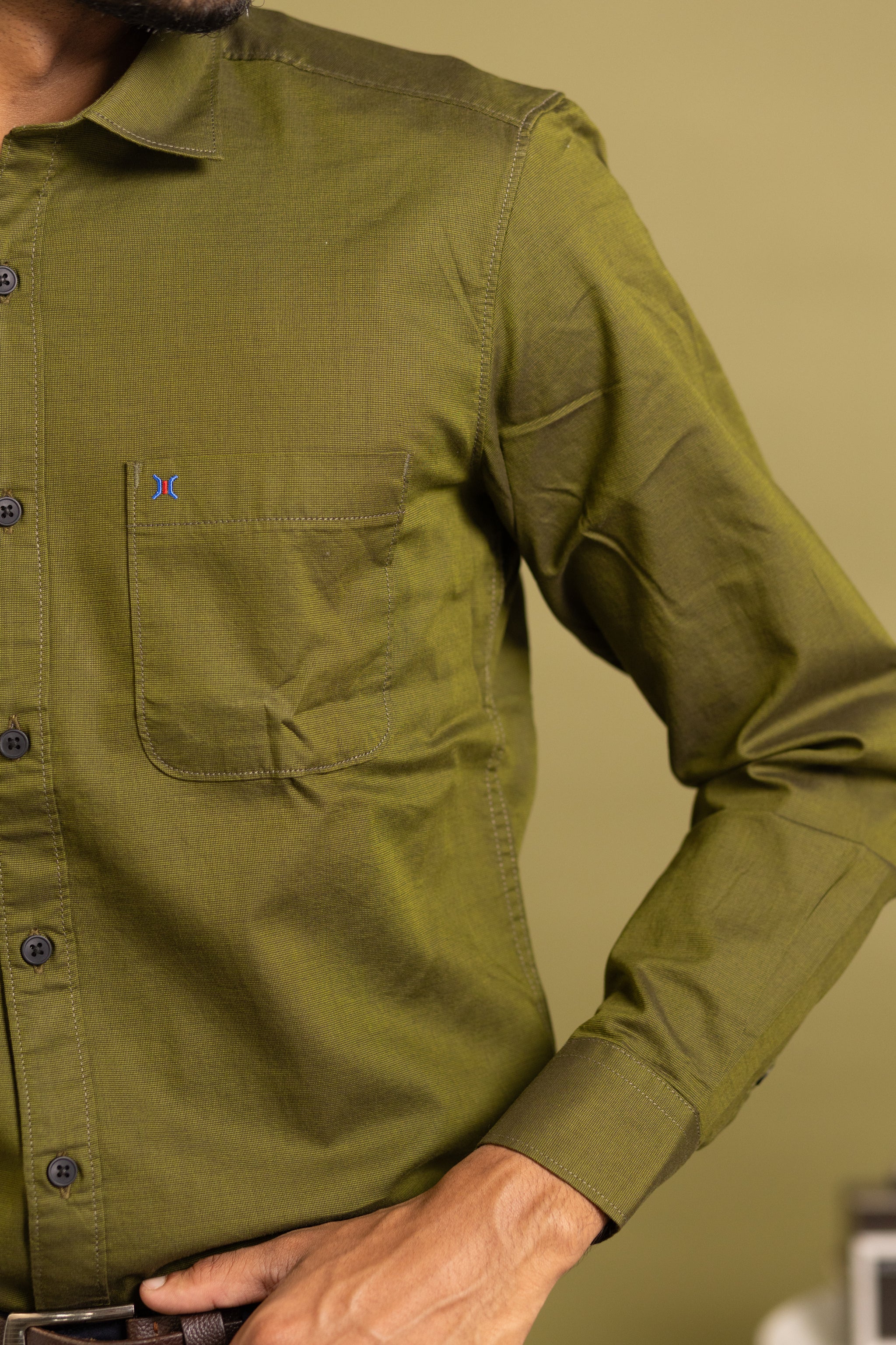 Men's full sleeve solid shirt in olive green