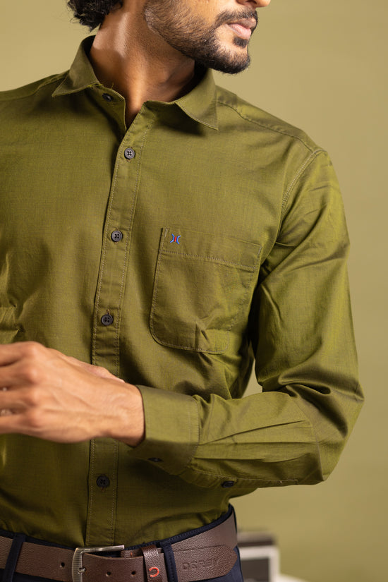 Men's full sleeve solid shirt in olive green
