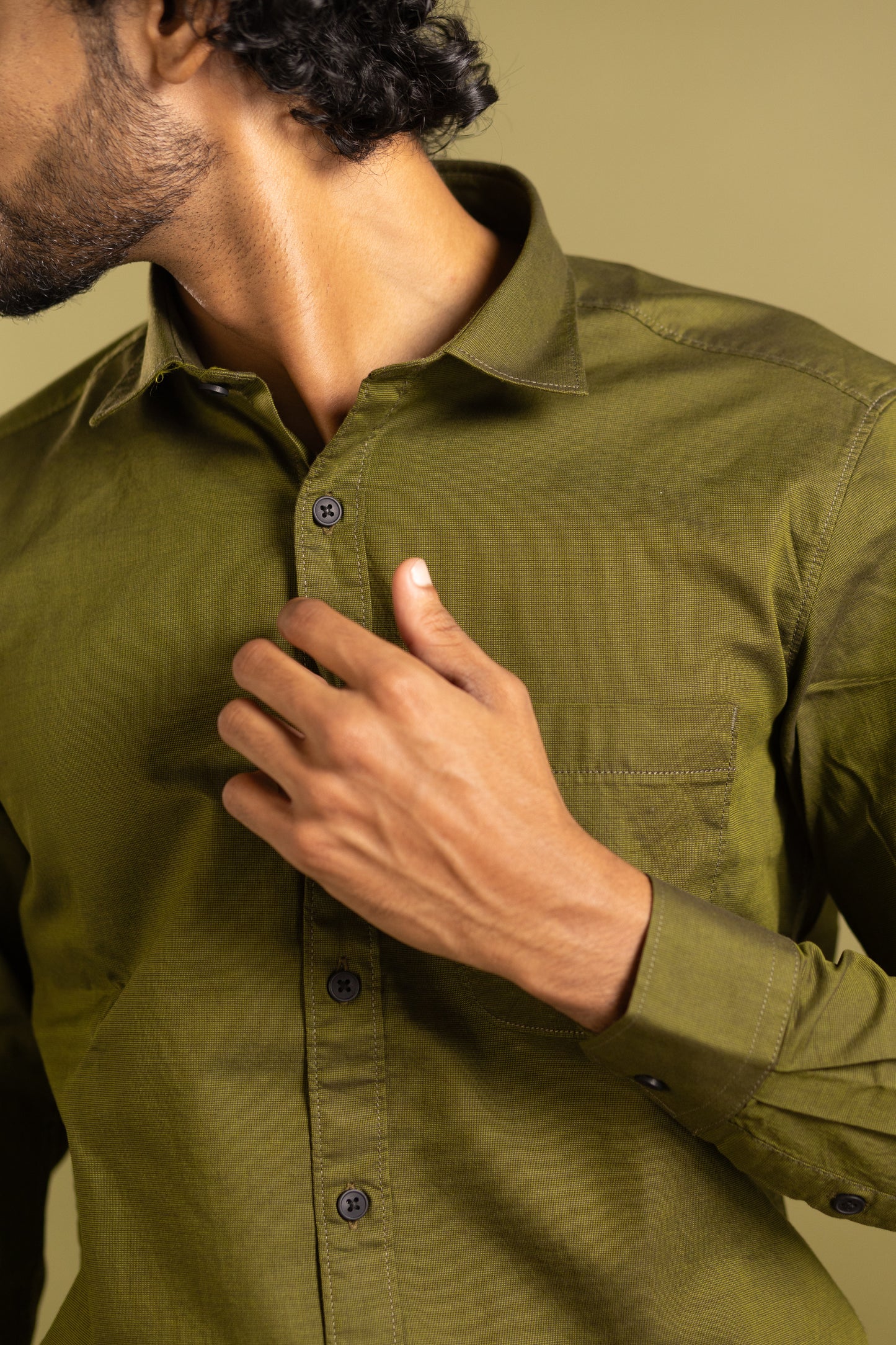 Men's full sleeve solid shirt in olive green