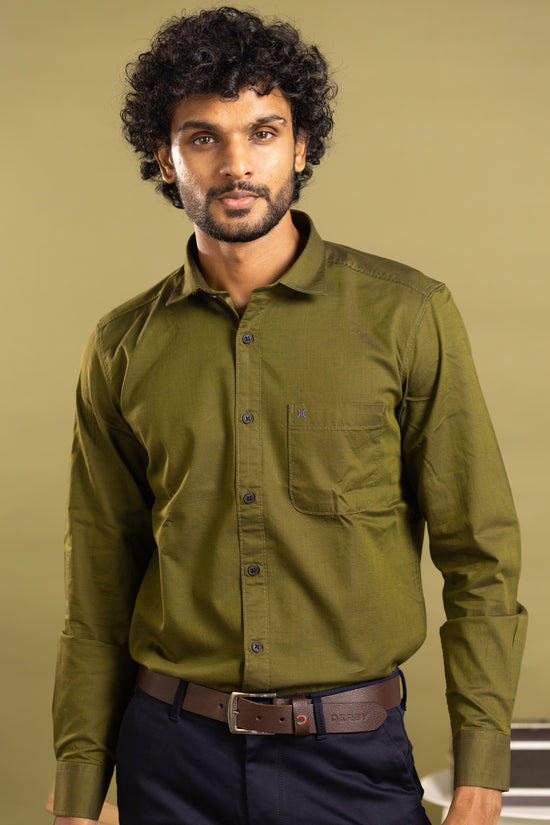 Men's full sleeve solid shirt in olive green