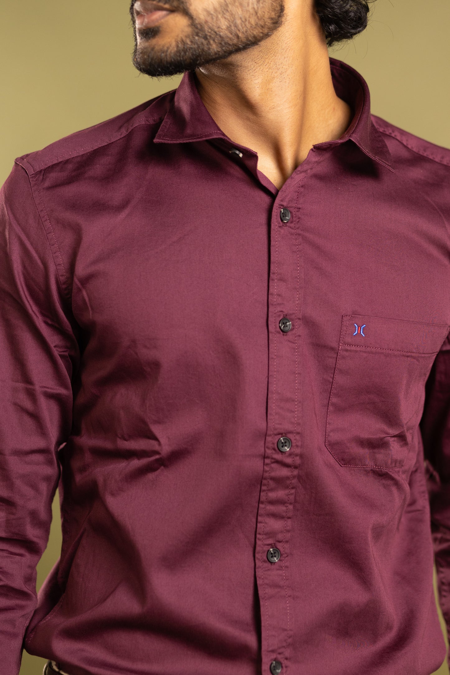Men's full sleeve solid shirt in dark wine