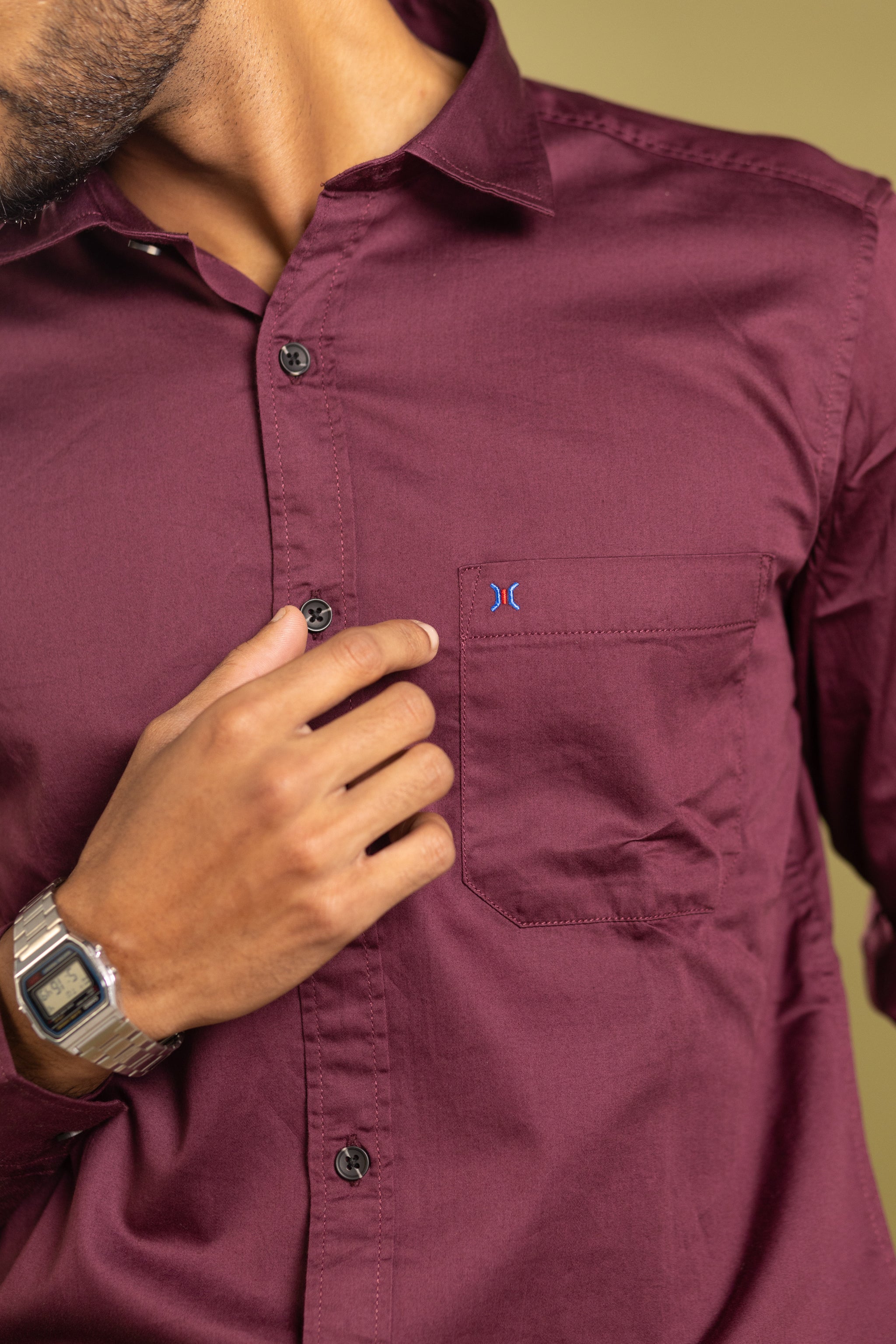 Men's full sleeve solid shirt in dark wine