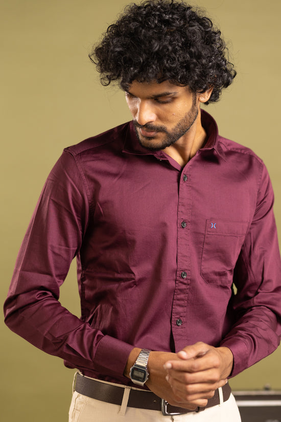 Men's full sleeve solid shirt in dark wine