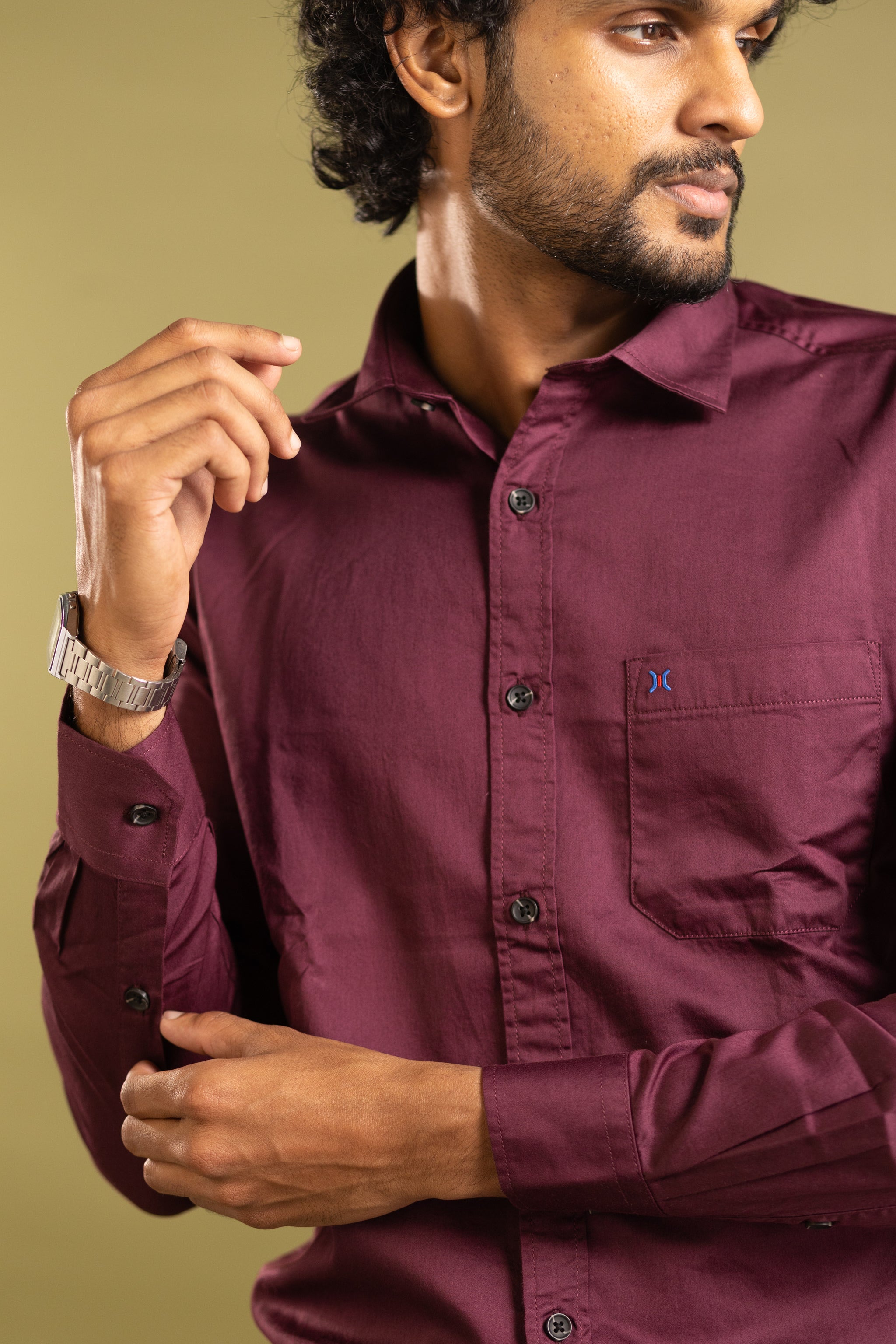 Men's full sleeve solid shirt in dark wine