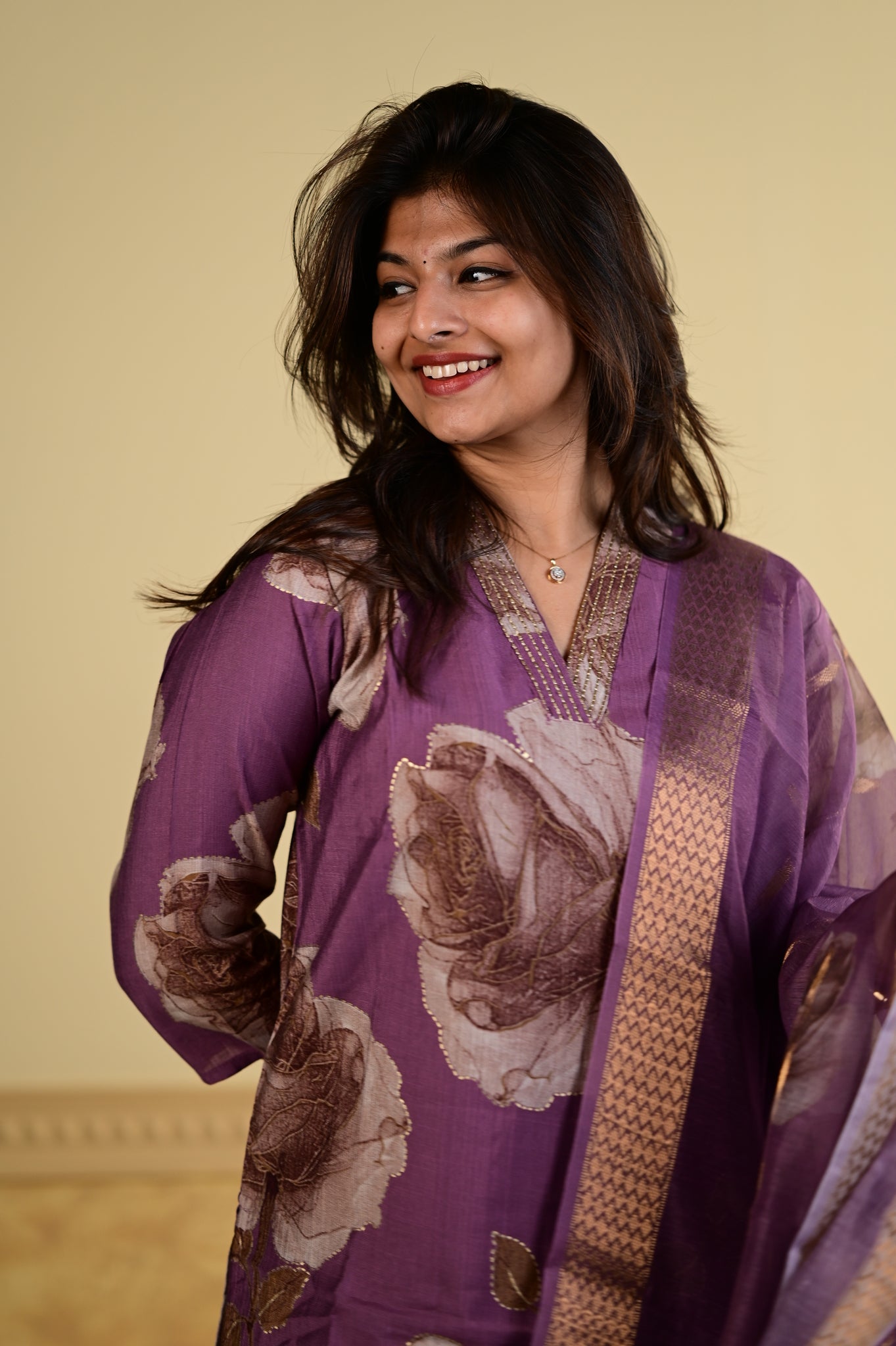 Aaradhana salwar set in maroon with vertican fabric