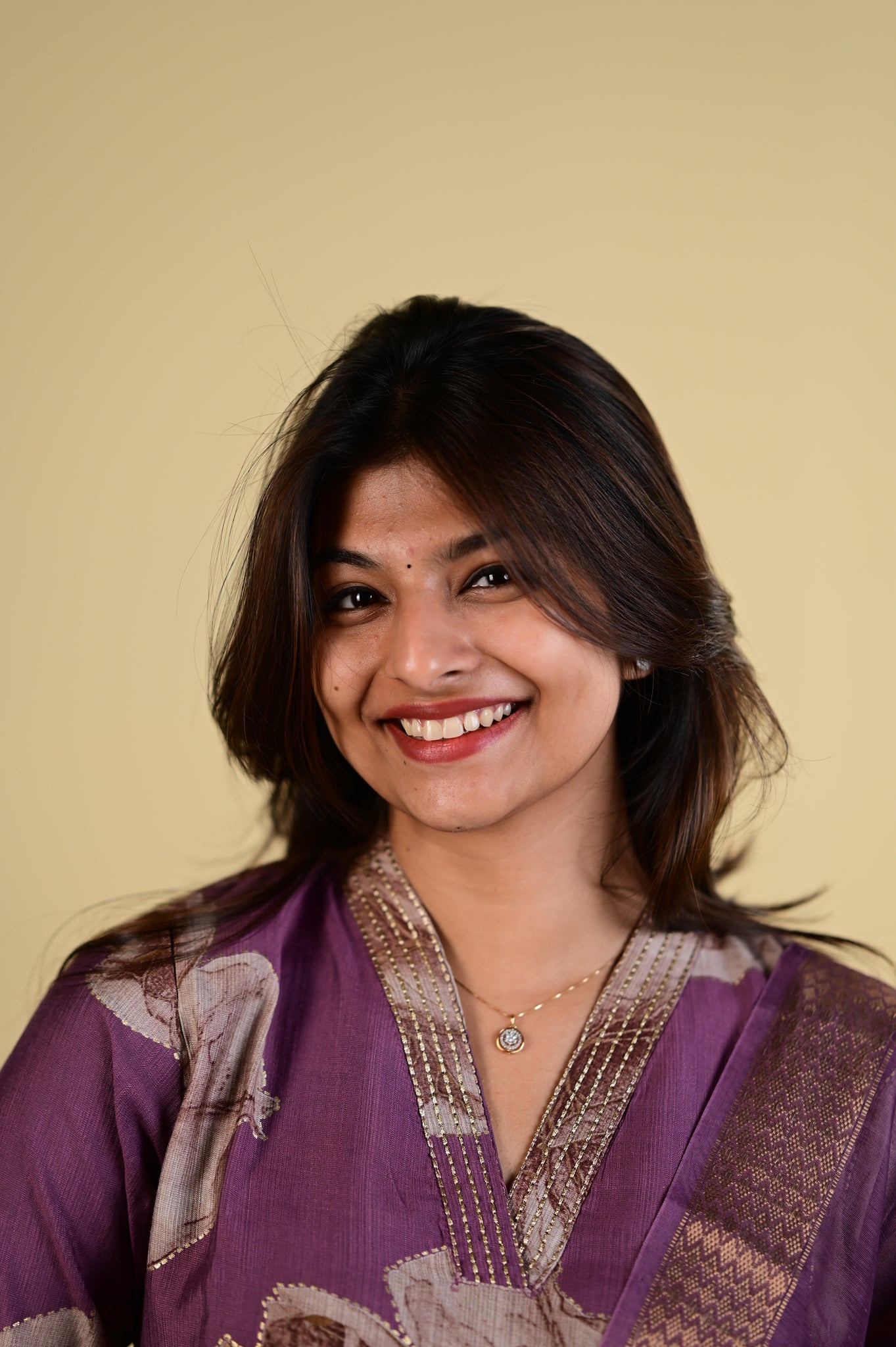 Aaradhana salwar set in maroon with vertican fabric